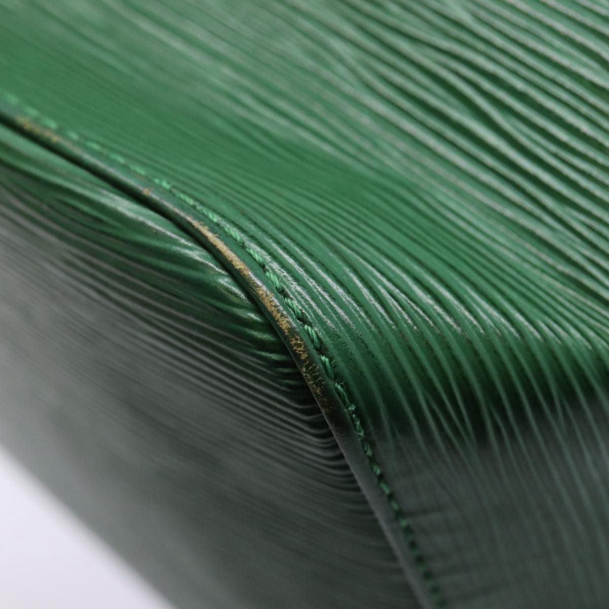 Louis Vuitton Noé Green Leather Shoulder Bag