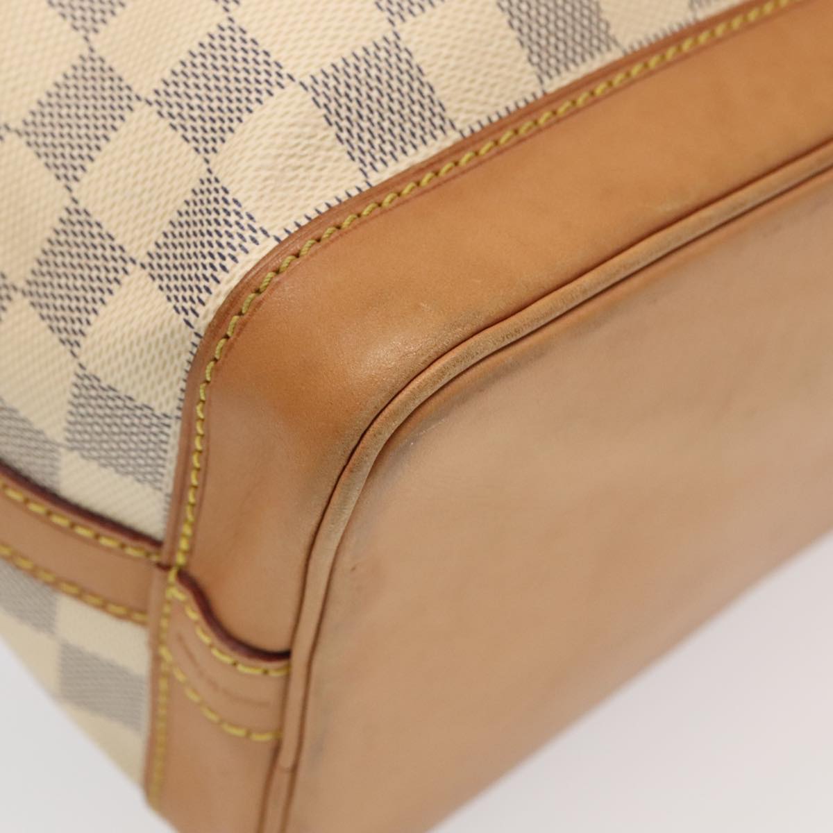 Louis Vuitton Noé Bb White Canvas Shoulder Bag