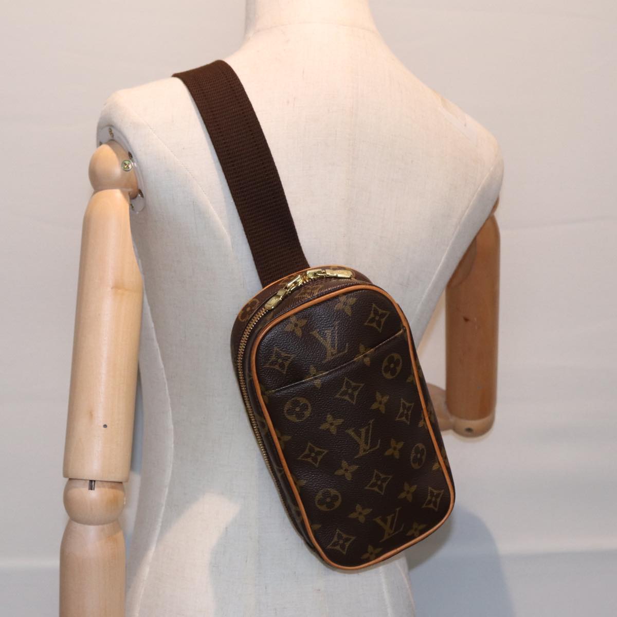 Louis Vuitton Gange Brown Canvas Clutch Bag