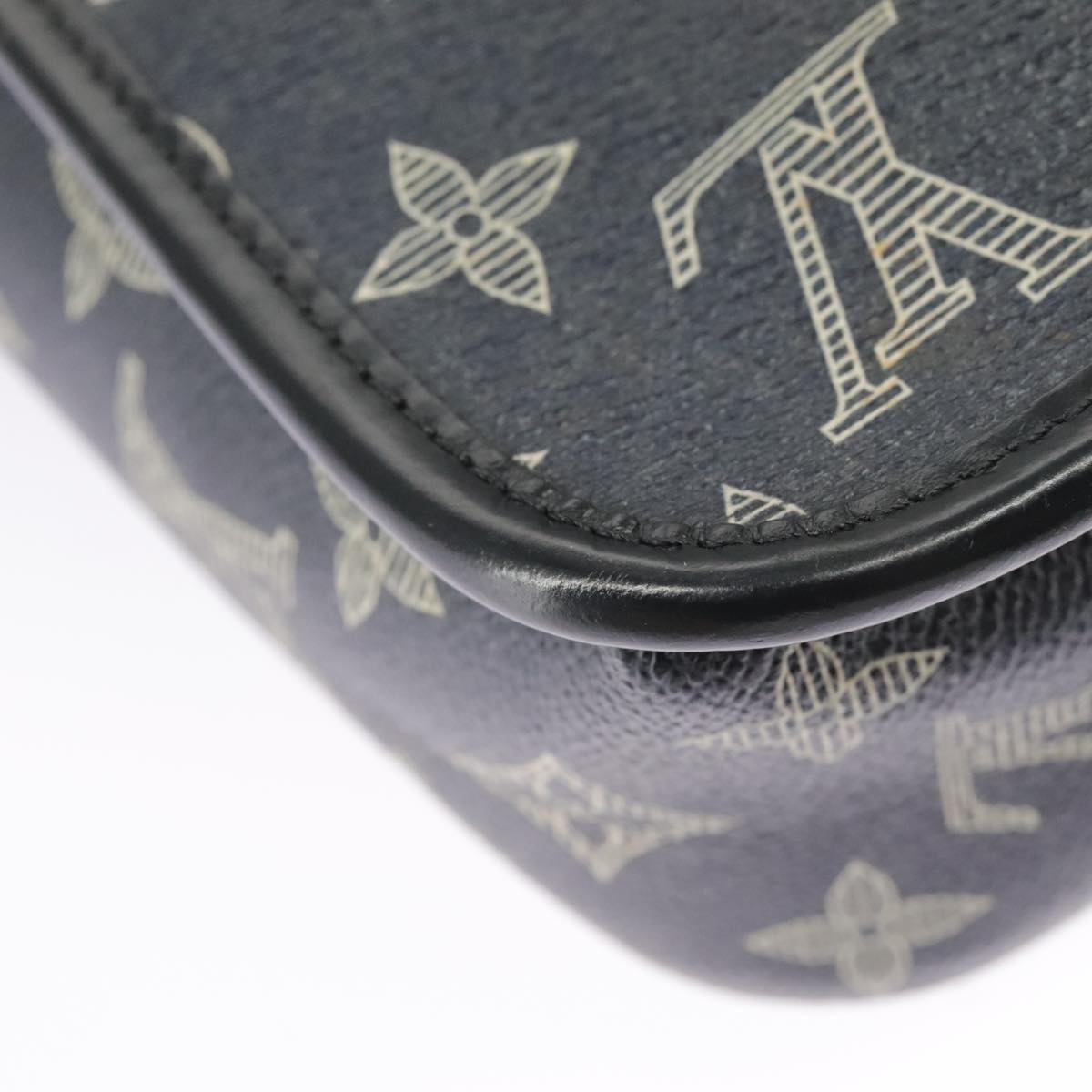 Louis Vuitton Messenger Navy Canvas Shoulder Bag