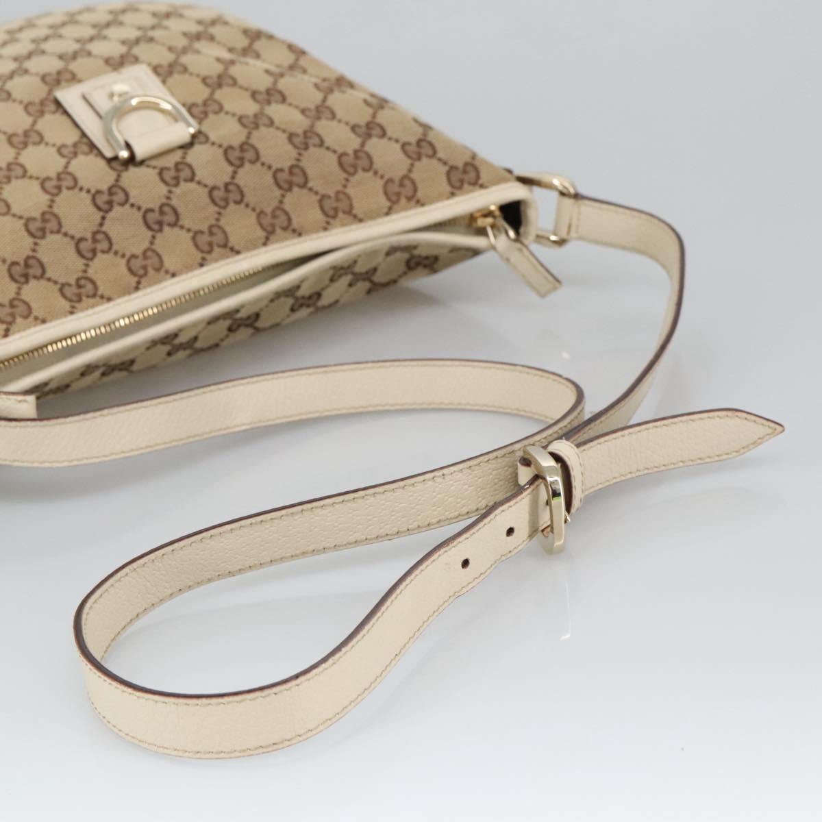 Gucci Beige Canvas Shoulder Bag