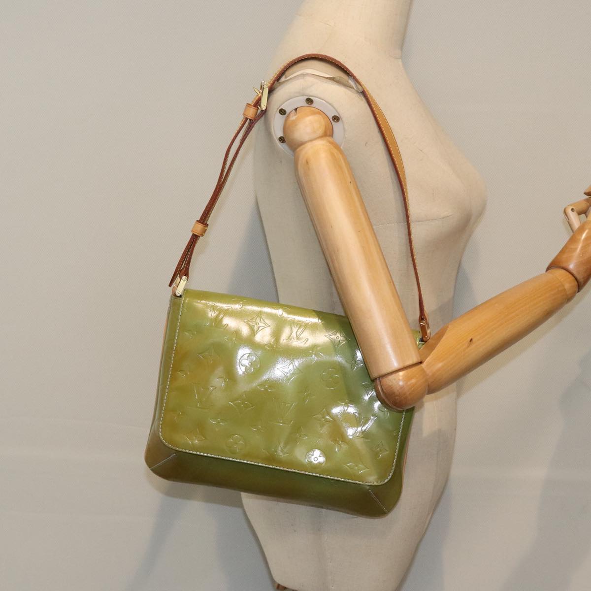 Louis Vuitton Thompson Street Green Patent Leather Shoulder Bag