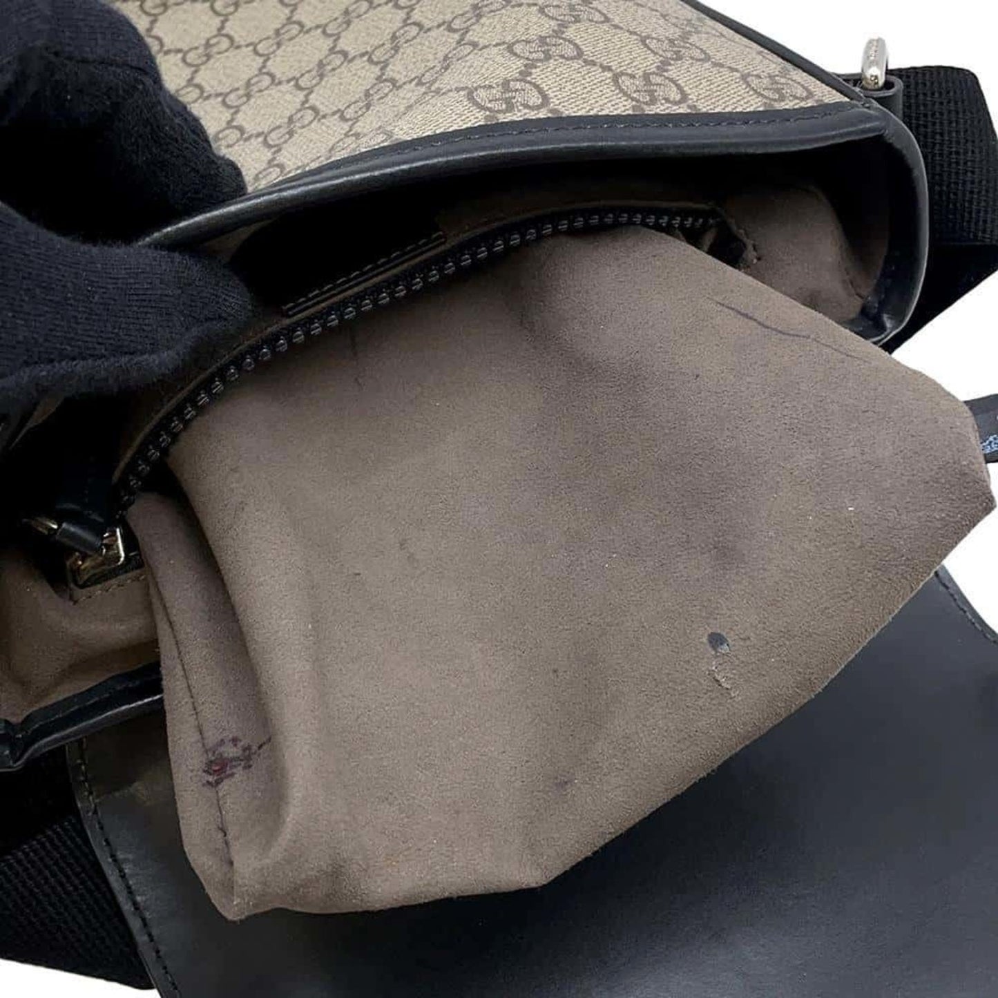 Gucci Beige Black Gg Supreme Leather Messenger Bag Shoulder Bag