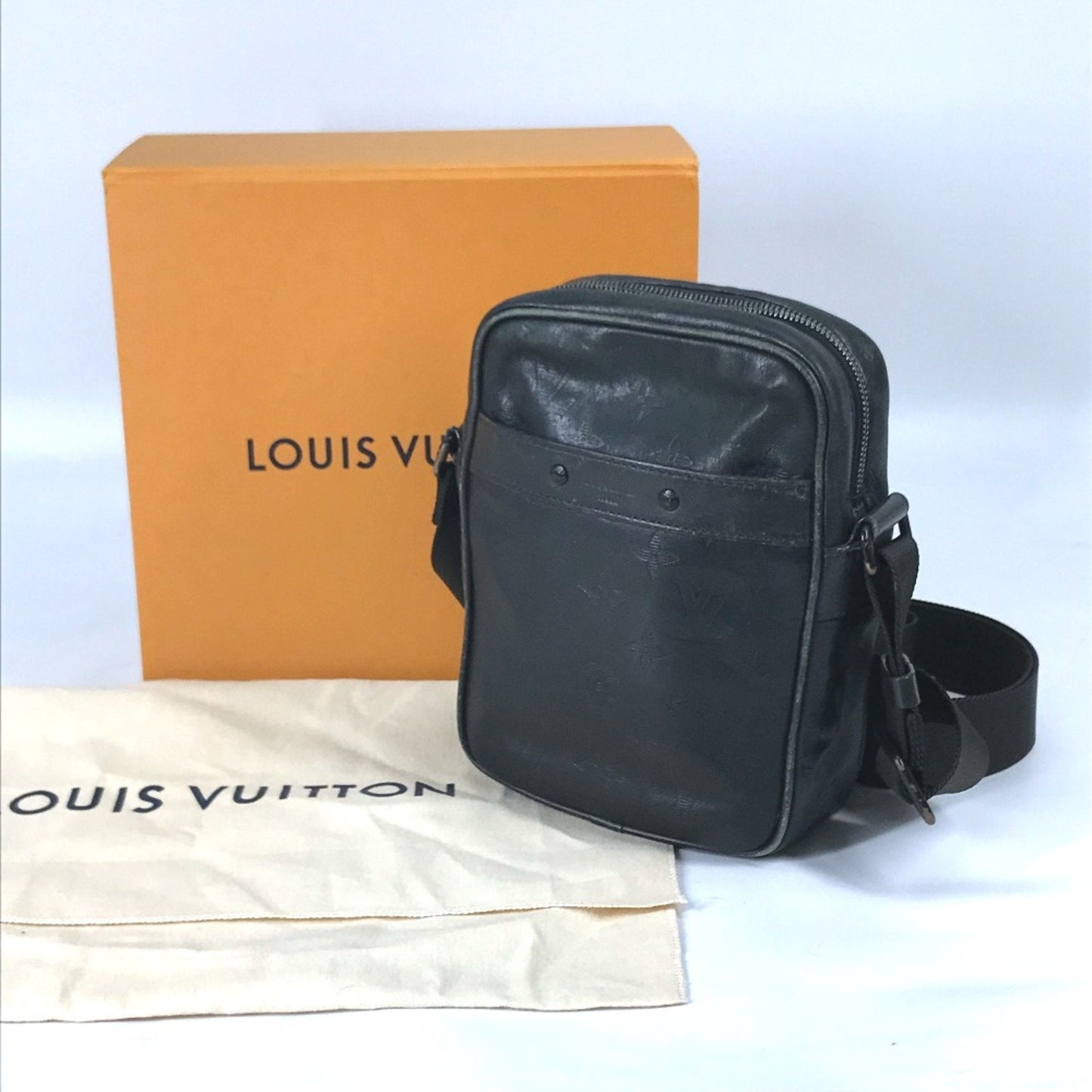 Louis Vuitton Black Leather Shoulder Bag
