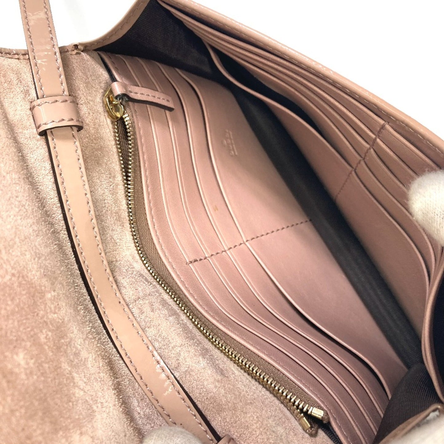 Gucci Beige Patent Leather Shoulder Bag