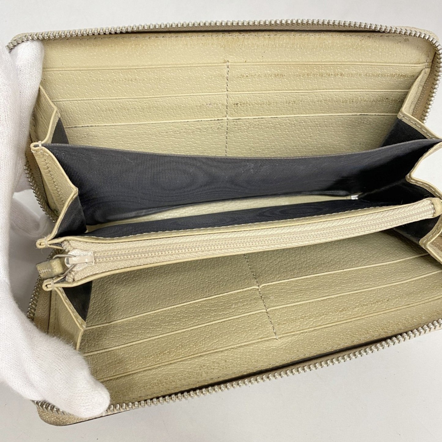 Gucci Beige Gray Nylon Canvas Long Wallet (Bi-Fold)