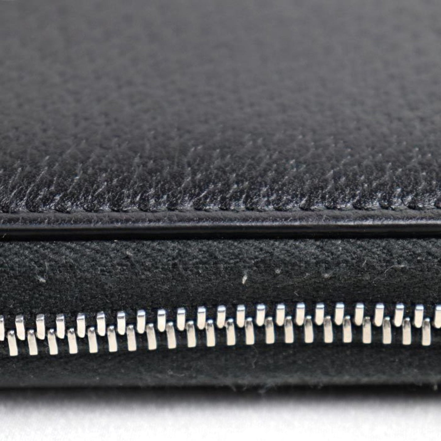 Gucci Black Leather Long Wallet (Bi-Fold)