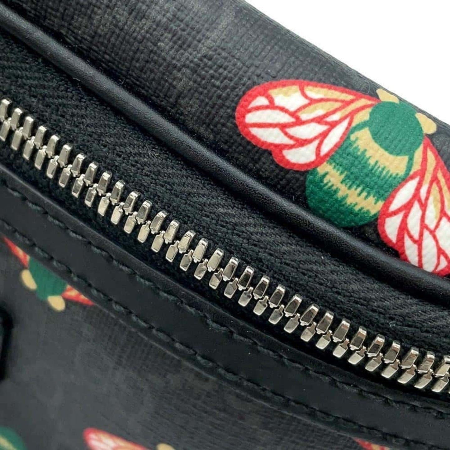 Gucci Black Gg Supreme Fanny Pack Sling Bag