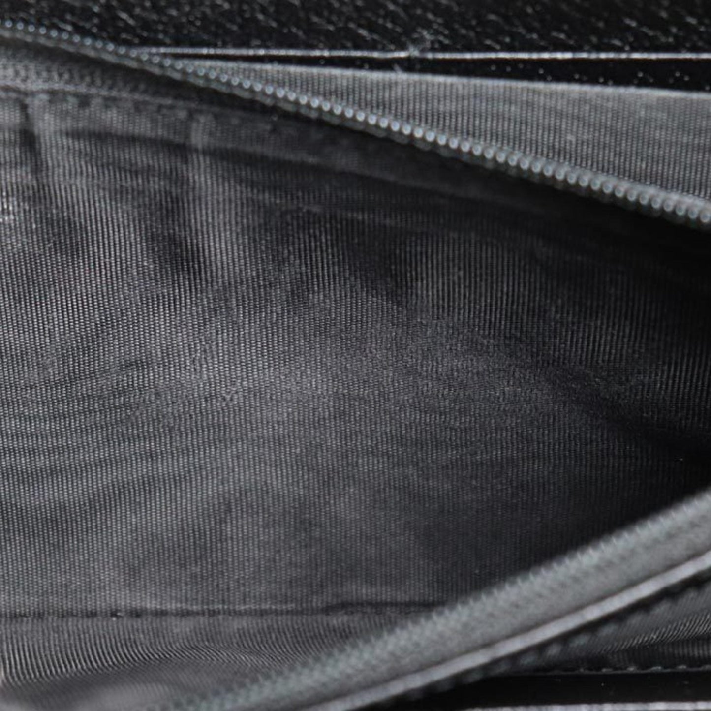 Gucci Black Leather Long Wallet (Bi-Fold)