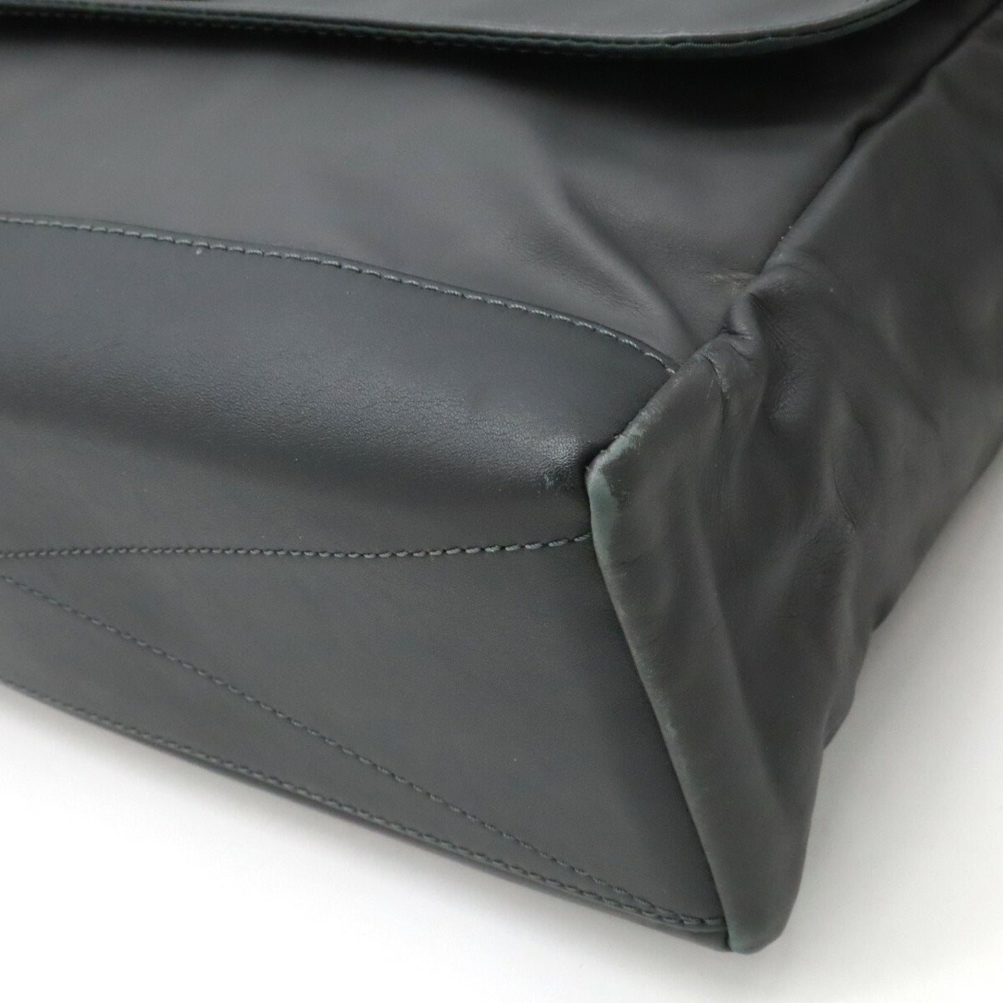 Louis Vuitton Gray Leather Shoulder Bag