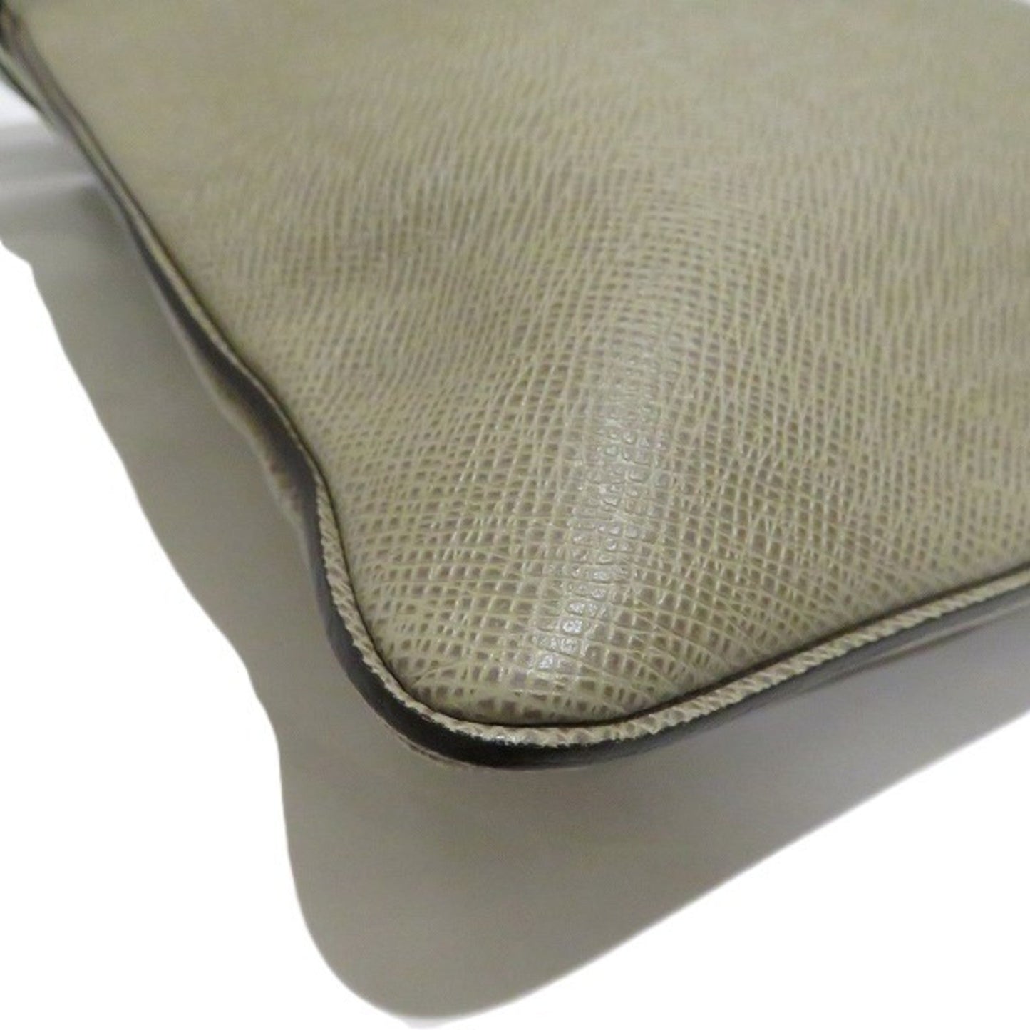 Louis Vuitton Taiga Polaire Taiga Leather Shoulder Bag