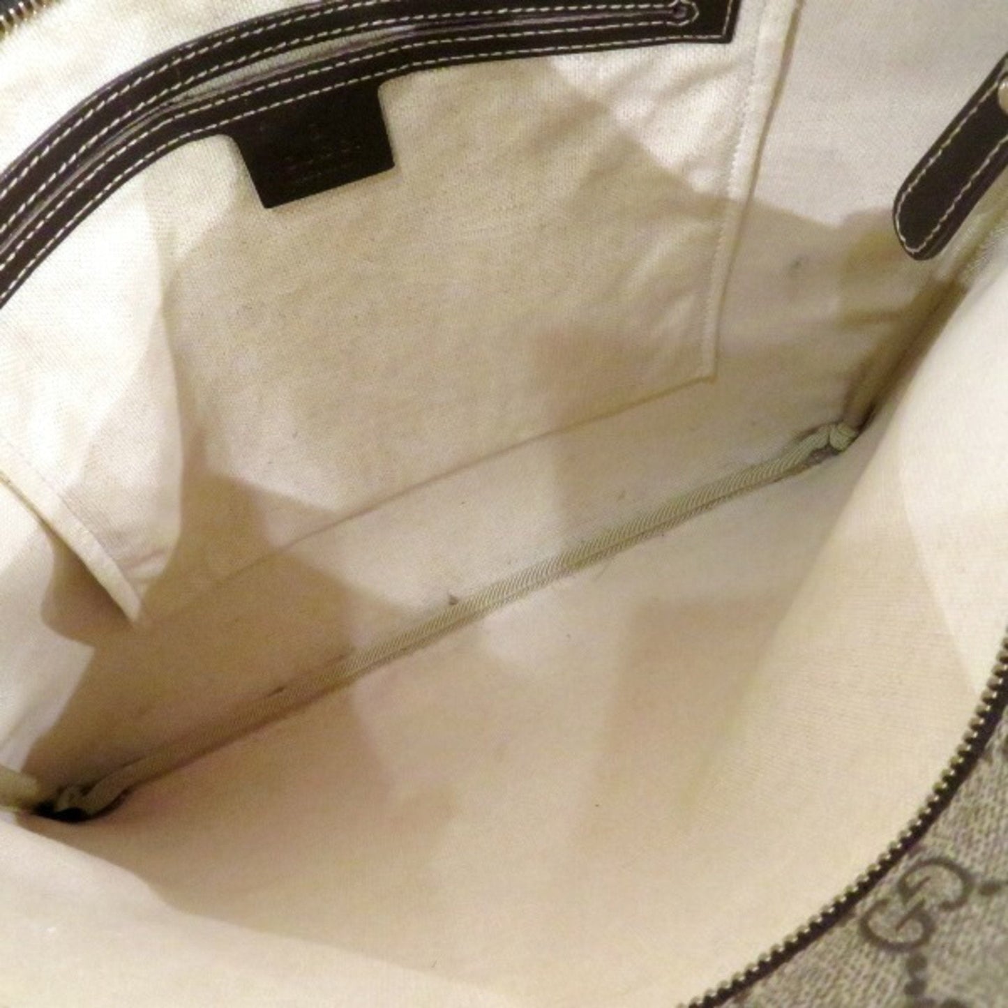 Gucci Beige Gg Supreme Shoulder Bag