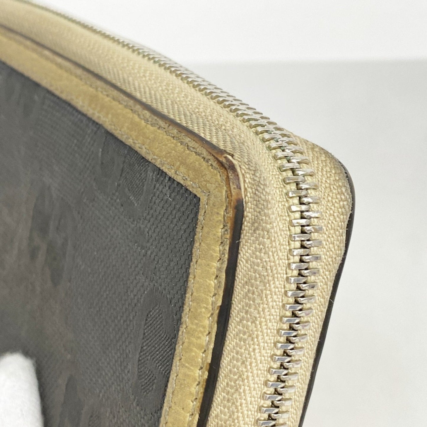 Gucci Beige Gray Nylon Canvas Long Wallet (Bi-Fold)