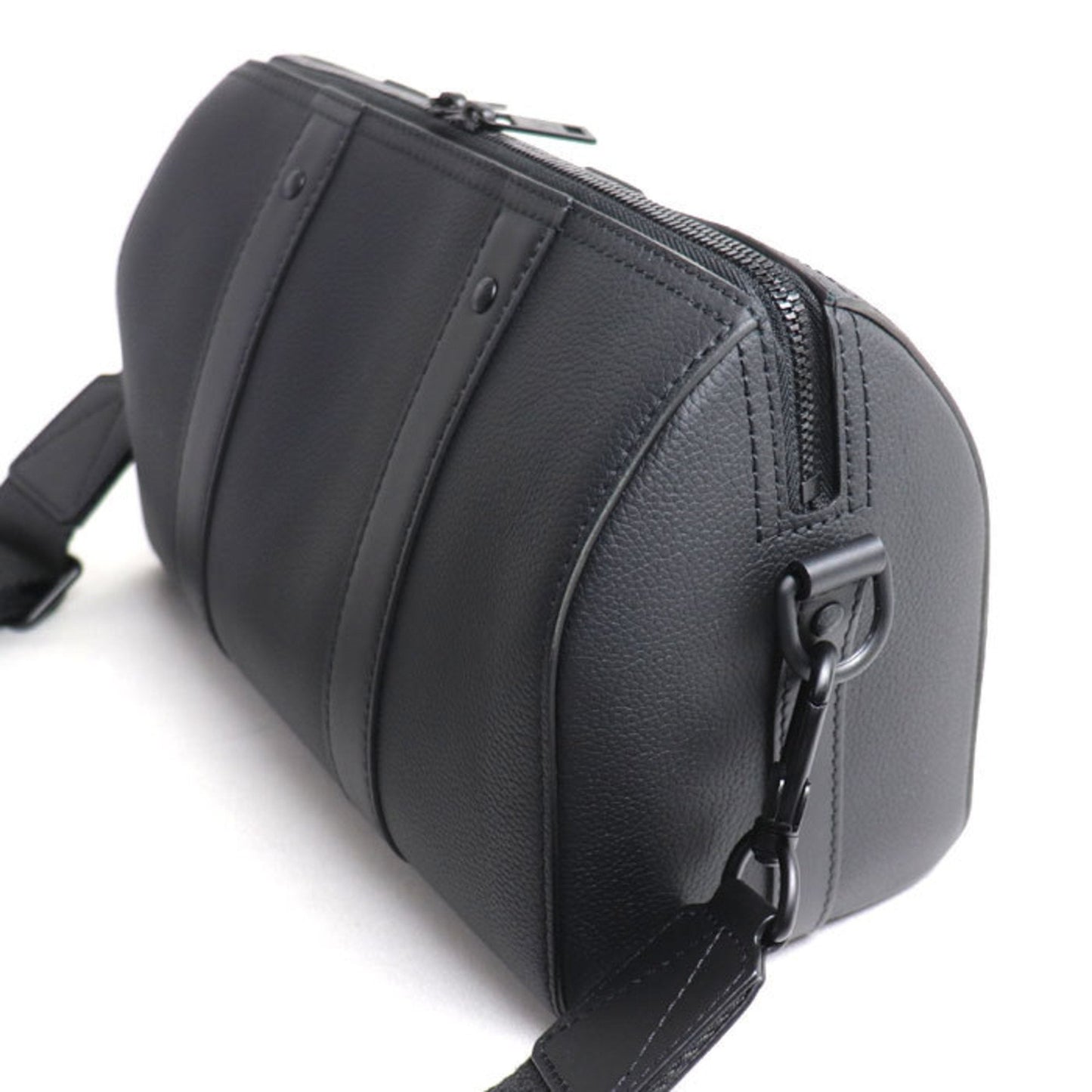 Louis Vuitton Black Leather Shoulder Bag