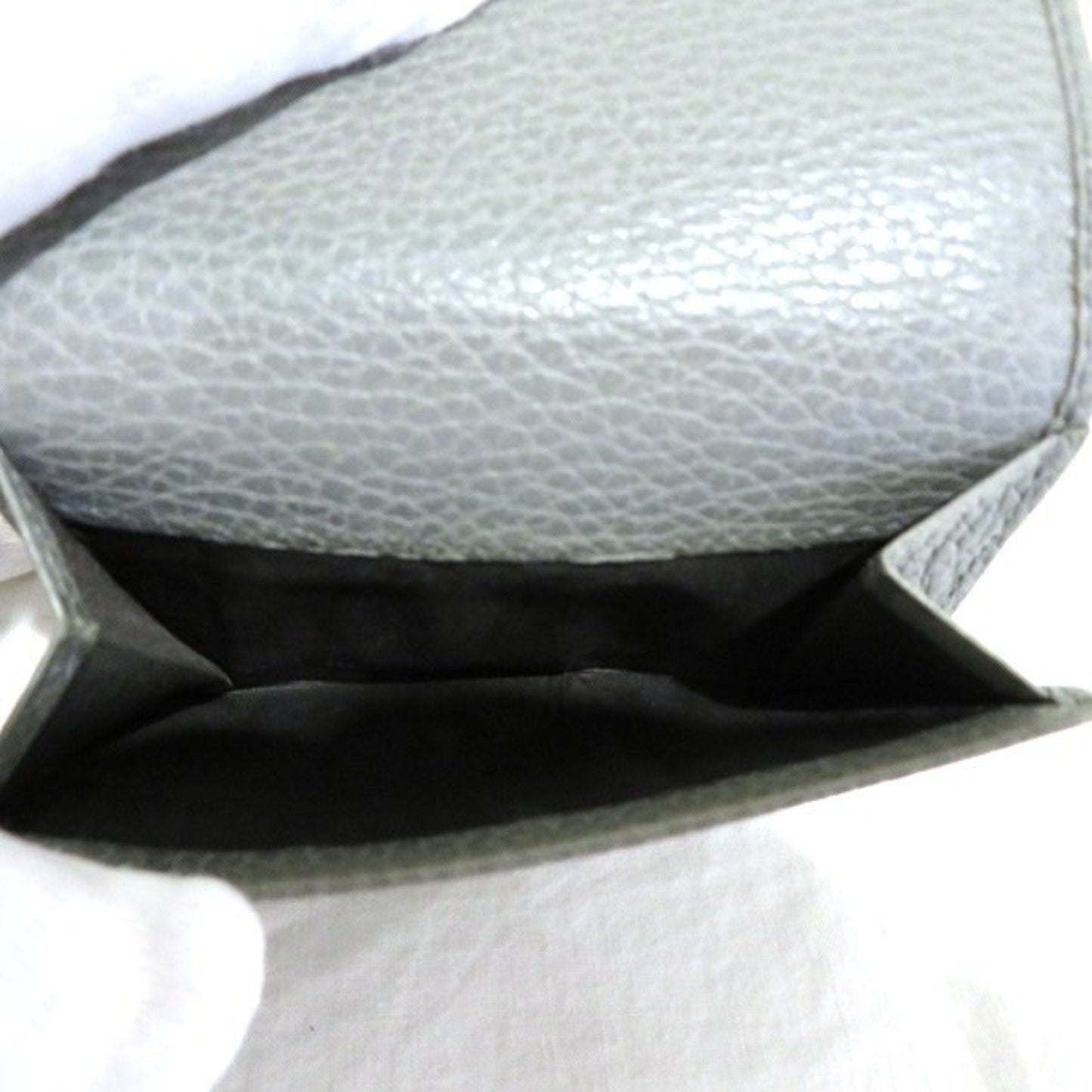 Gucci Gray Leather Wallet (Tri-Fold)