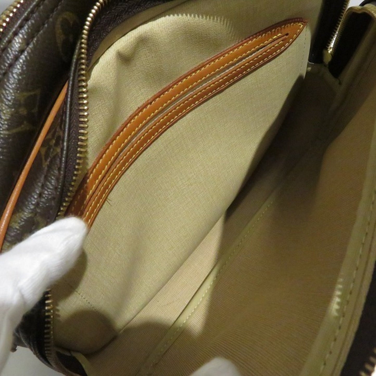 Louis Vuitton Monogram Brown Monogram Monogram Shoulder Bag