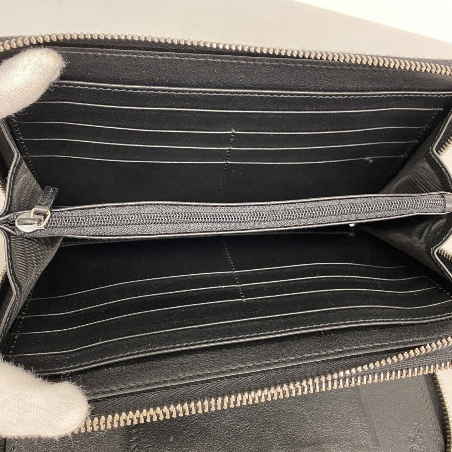 Gucci Black Leather Long Wallet (Bi-Fold)