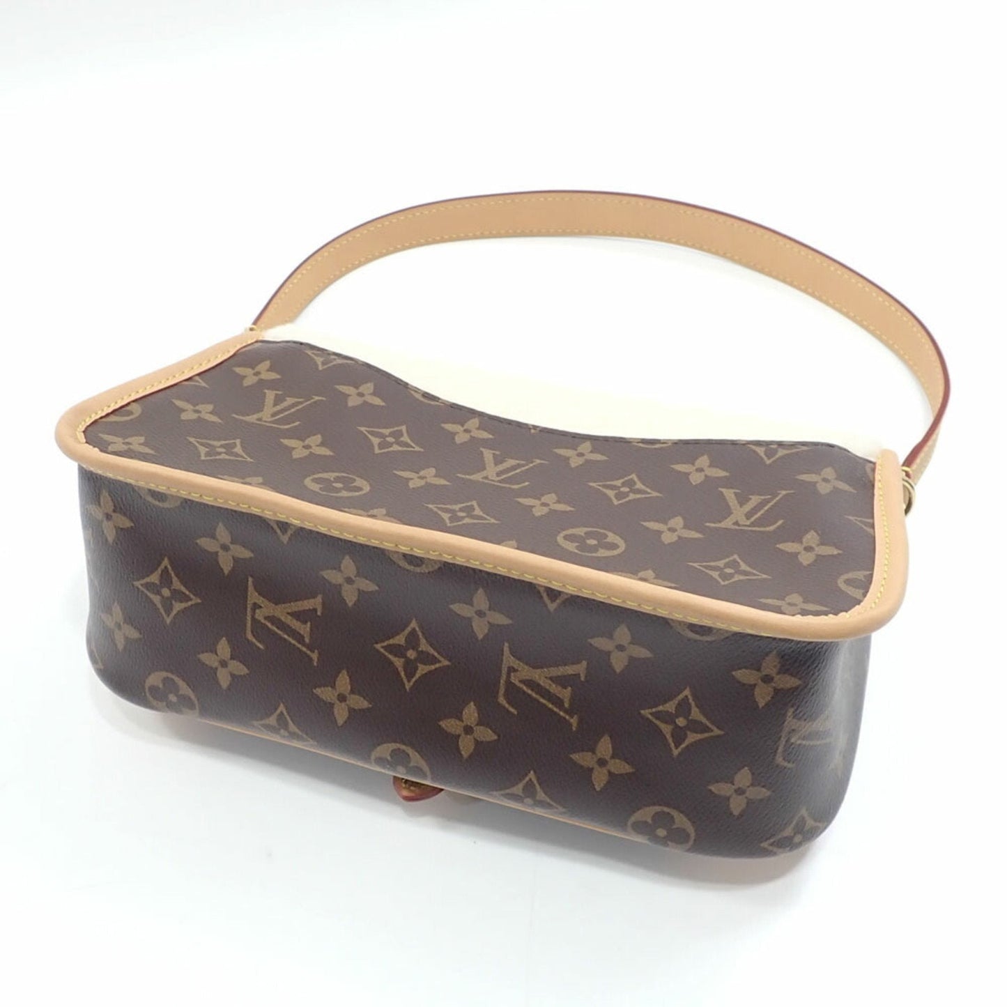 Louis Vuitton Monogram Monogram Leather Shoulder Bag