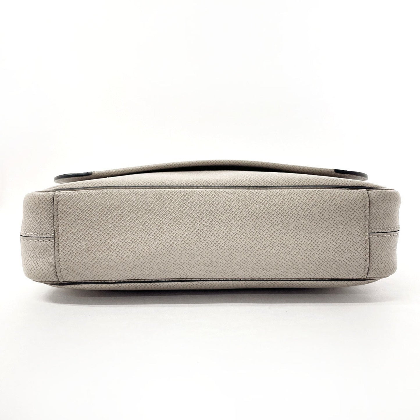 Louis Vuitton Gray Taiga Leather Shoulder Bag