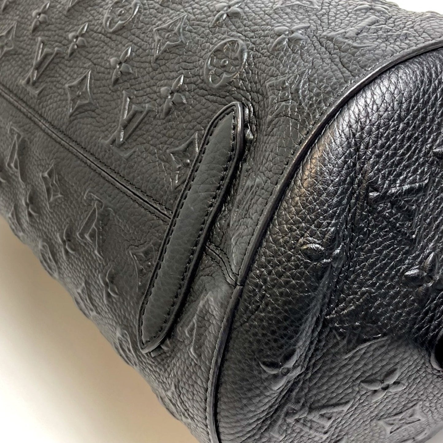 Louis Vuitton Black Leather Shoulder Bag
