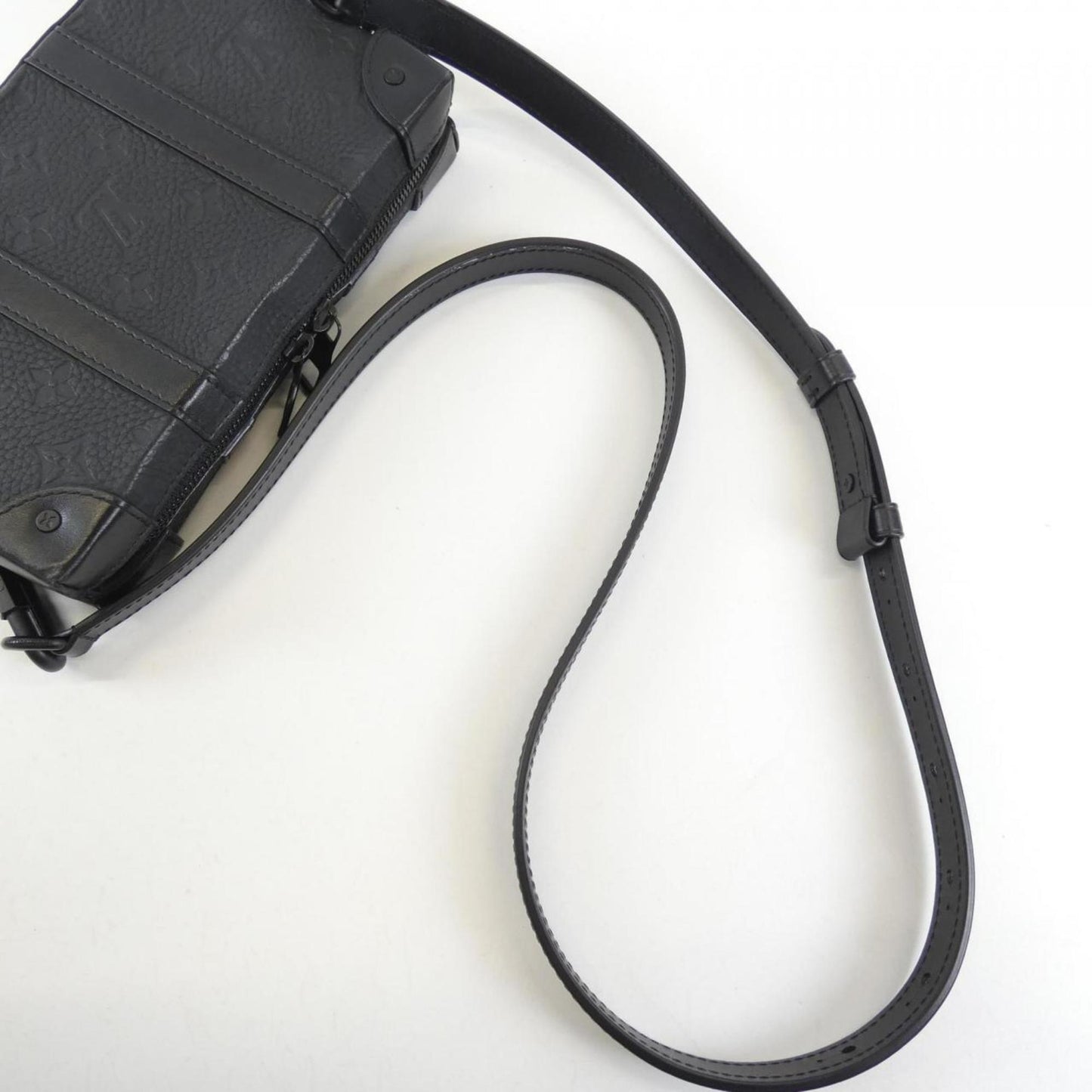 Louis Vuitton Black Leather Shoulder Bag