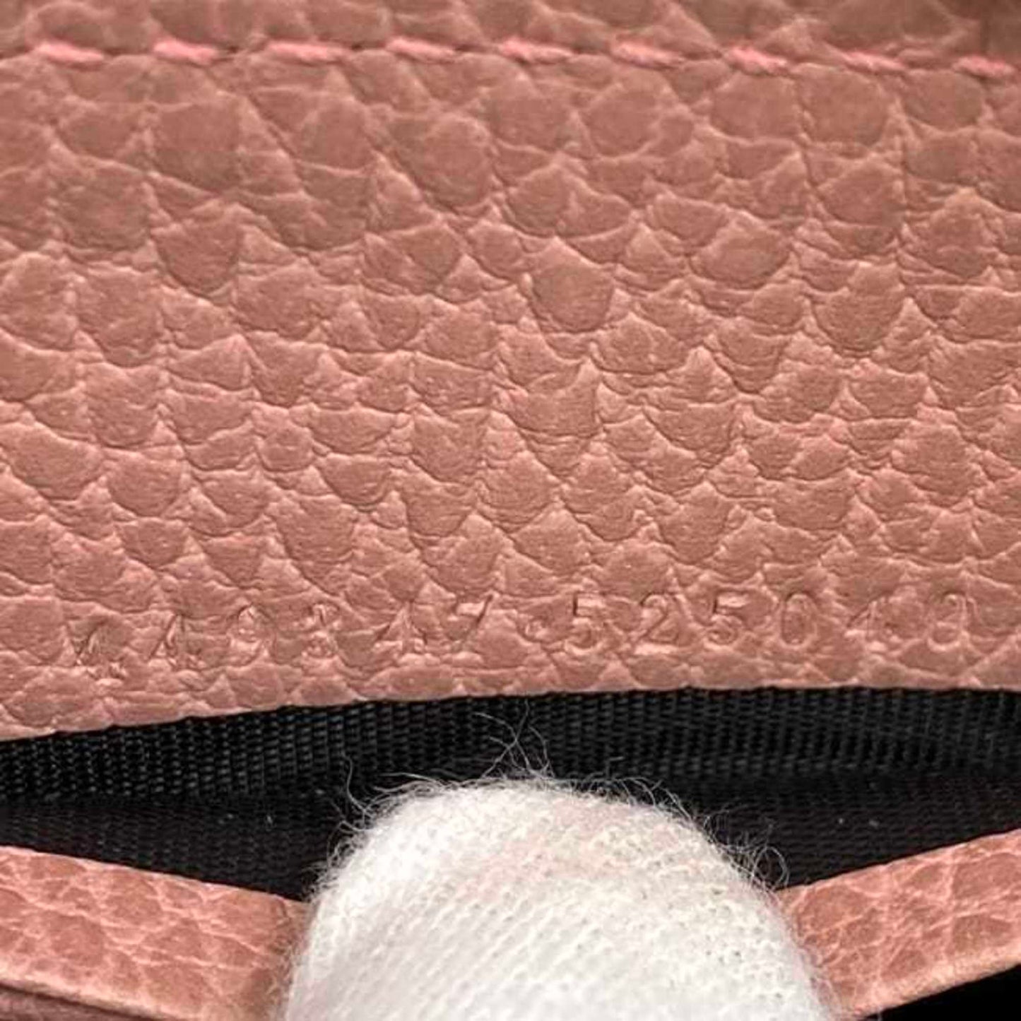 Gucci Pink Leather Wallet (Bi-Fold)