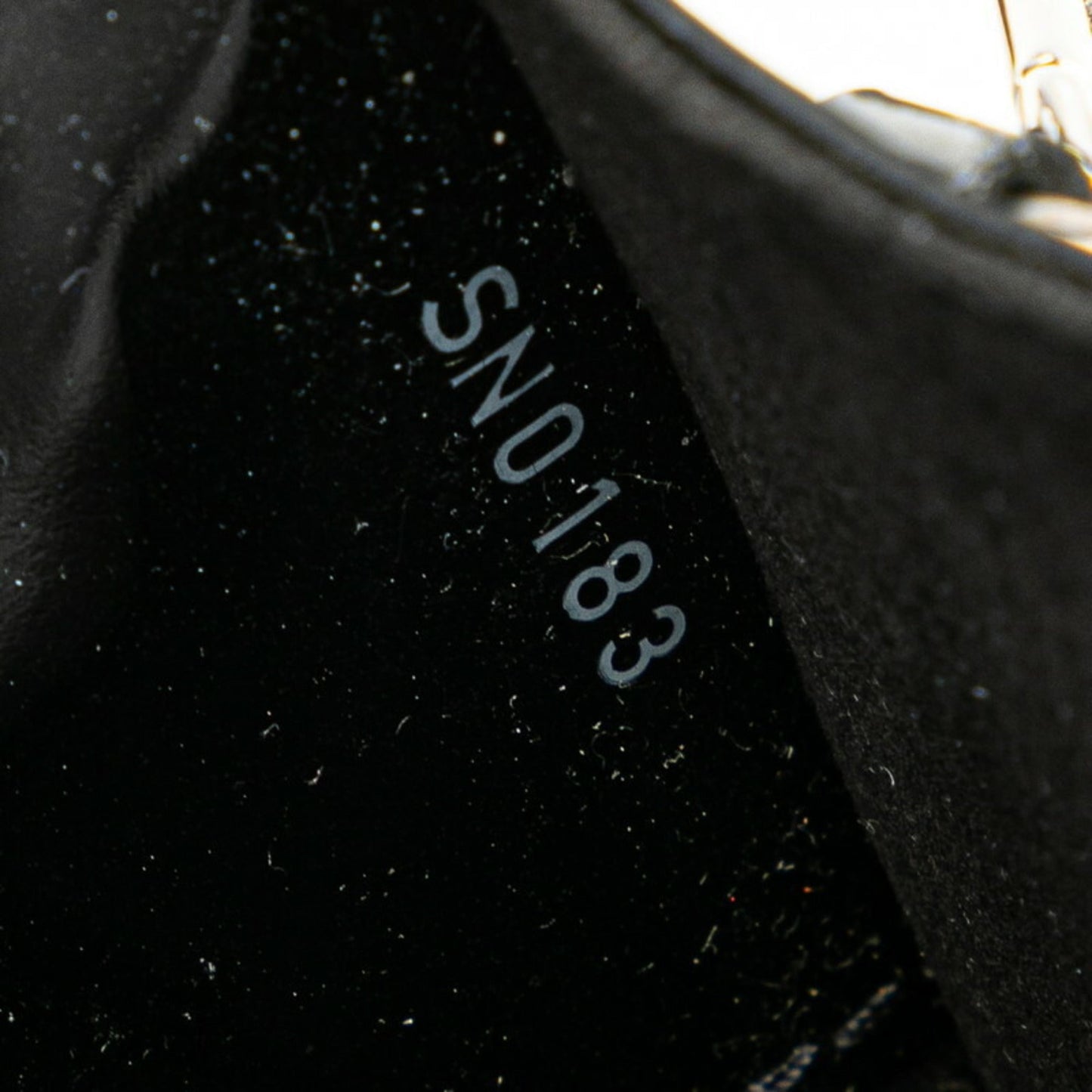 Louis Vuitton Black Noir Patent Leather Pochette Shoulder Bag