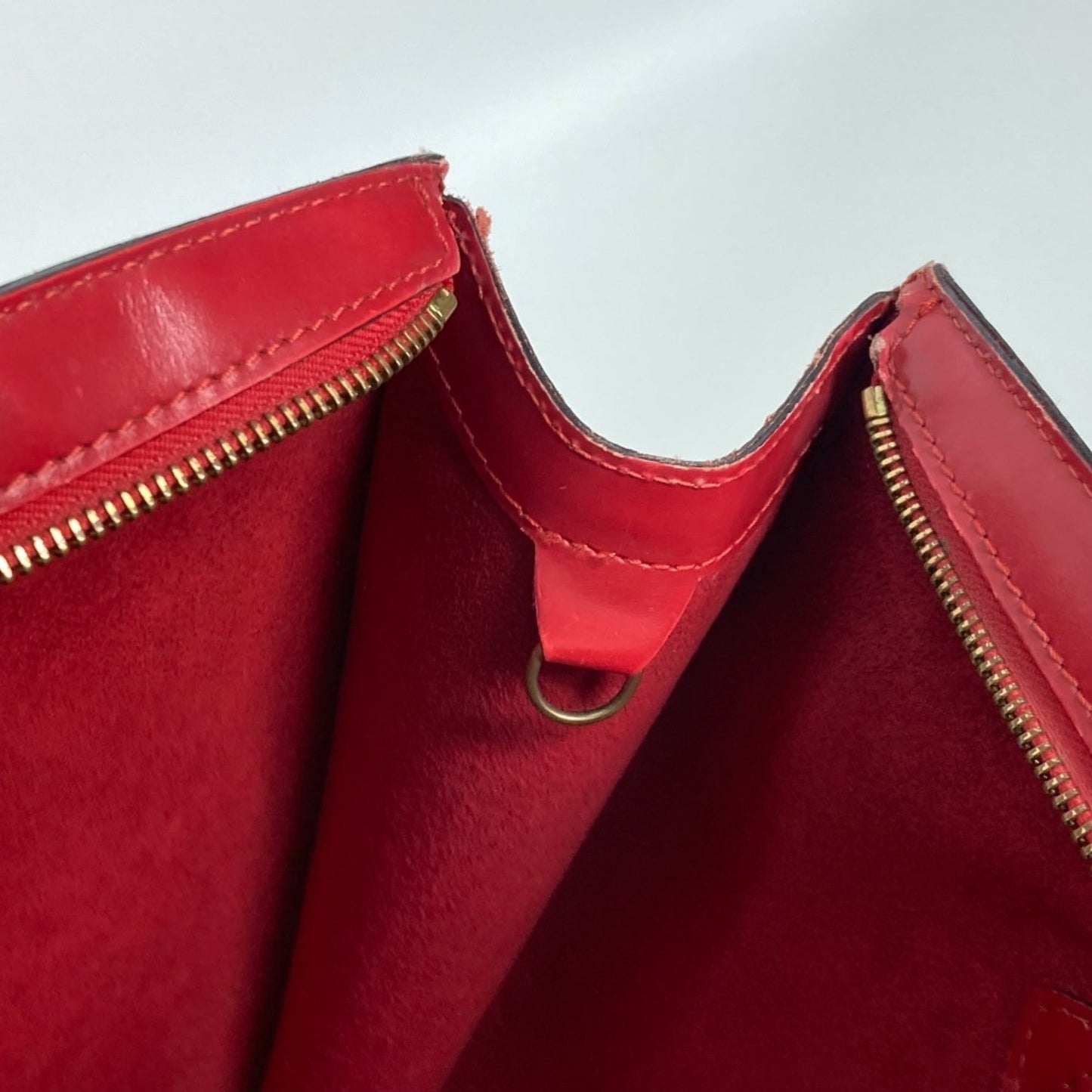 Louis Vuitton Castilian Red Red Color Epi Leather Shoulder Bag Tote Bag