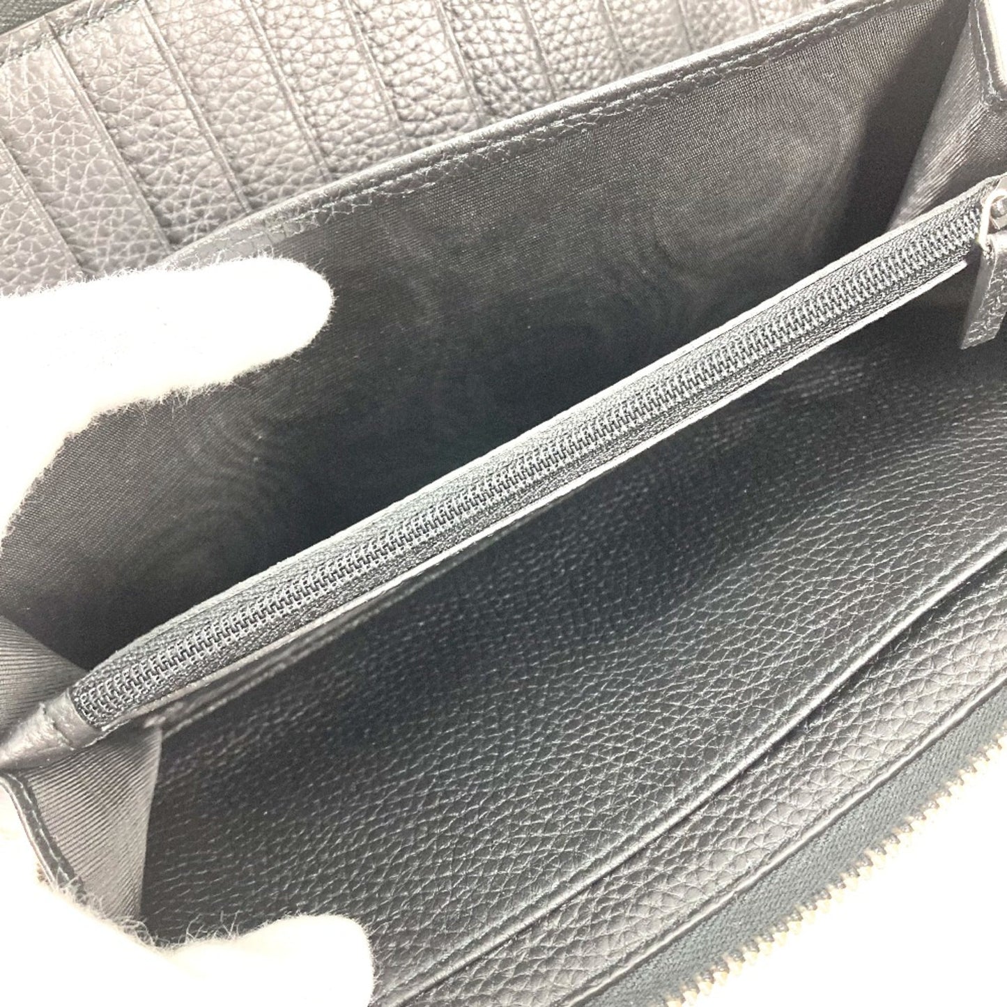 Gucci Black Leather Long Wallet (Bi-Fold)