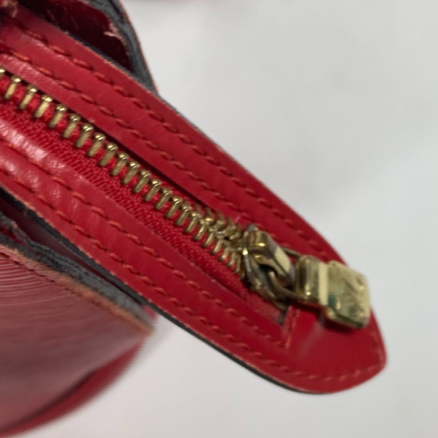Louis Vuitton Castilian Red Red Color Epi Leather Shoulder Bag Tote Bag