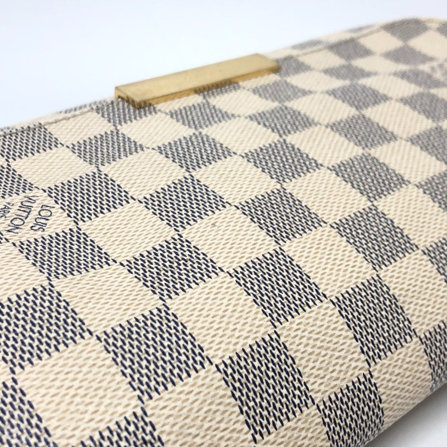 Louis Vuitton White Other Shoulder Bag