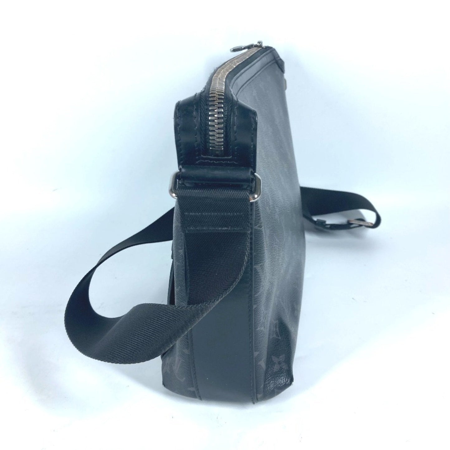 Louis Vuitton Black Monogram Eclipse Messenger Bag Shoulder Bag