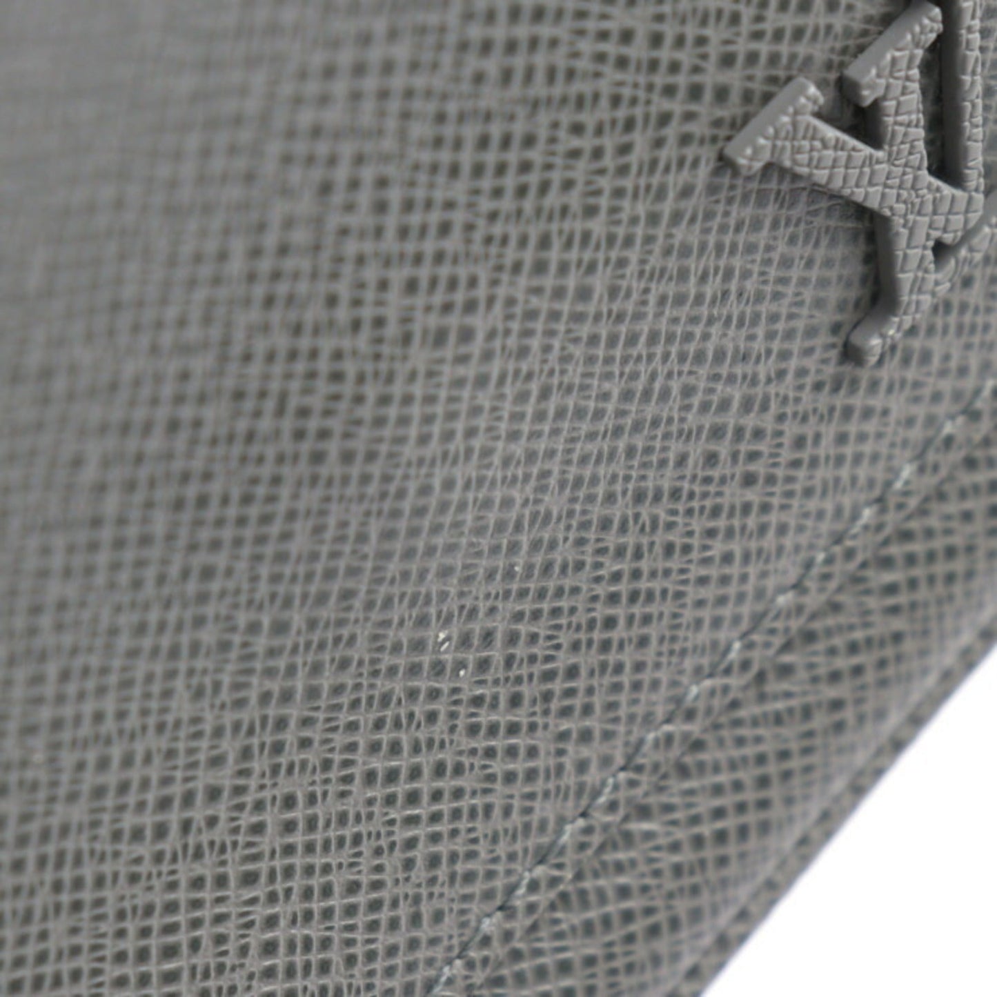 Louis Vuitton Glacier Taiga Leather Messenger Bag Shoulder Bag