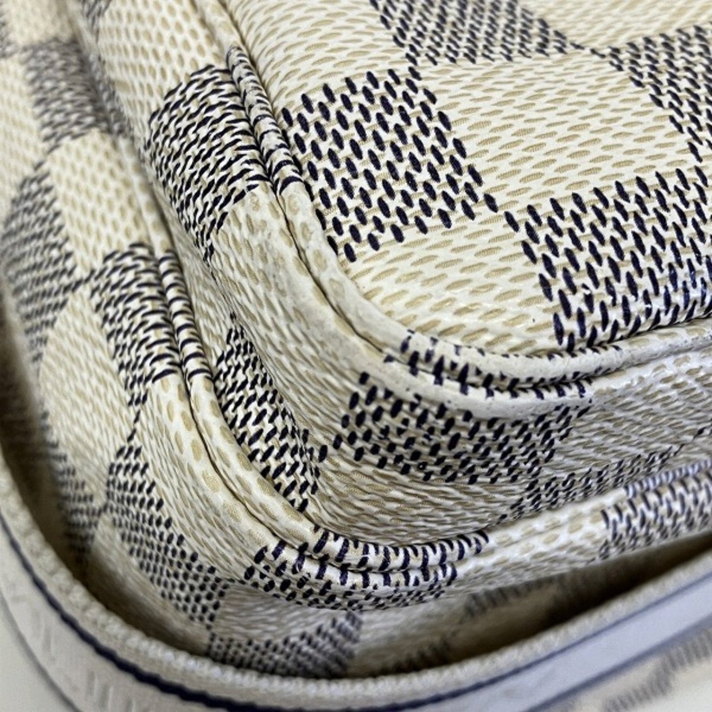 Louis Vuitton White Shoulder Bag