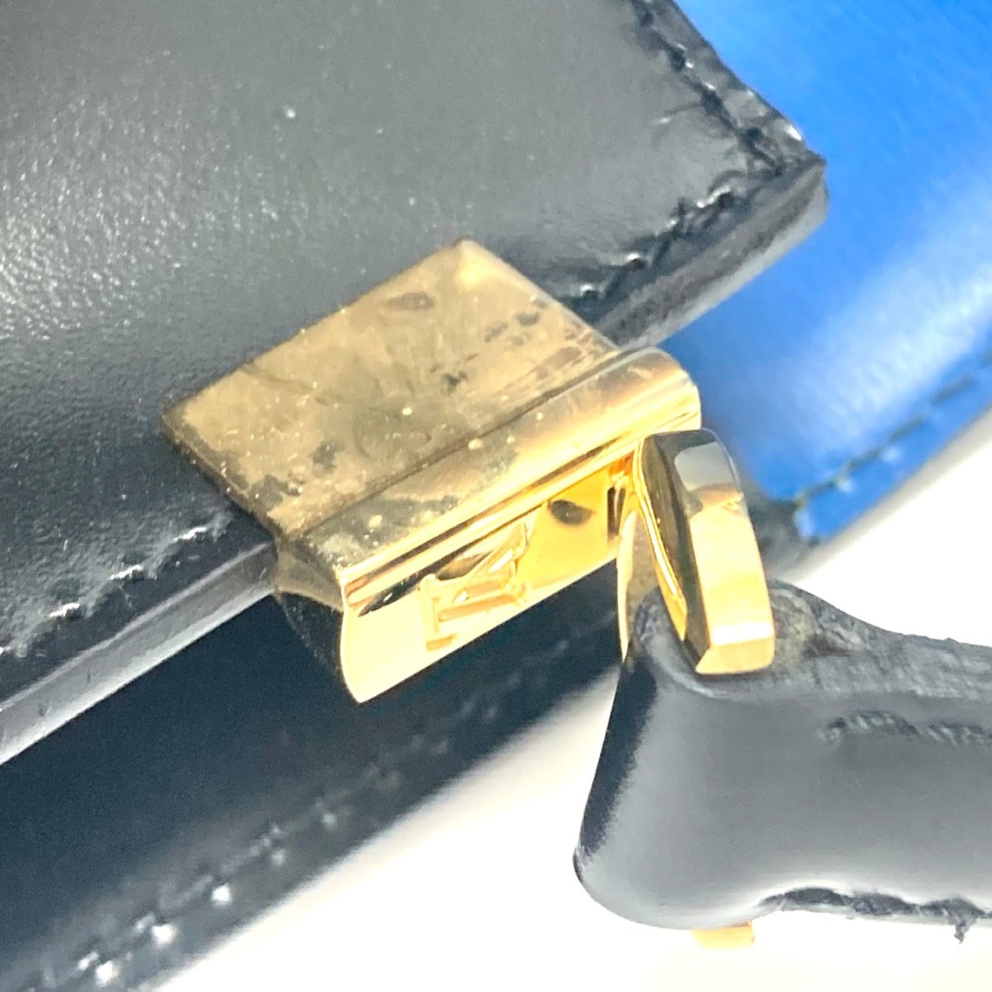 Louis Vuitton Black Leather Shoulder Bag
