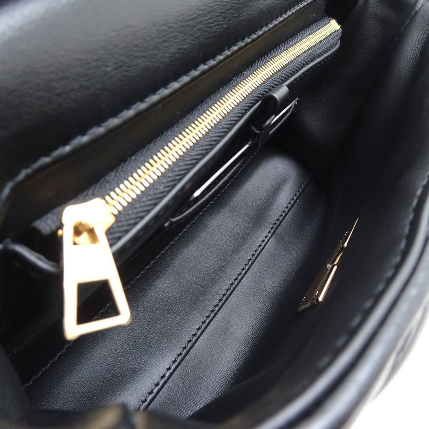Louis Vuitton Noir Leather Shoulder Bag