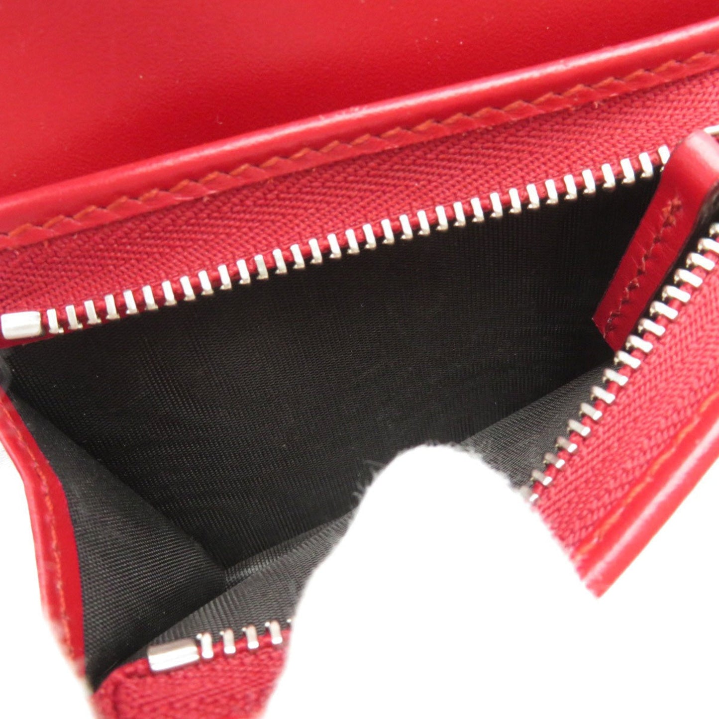 Gucci Red Color Leather Wallet (Bi-Fold)