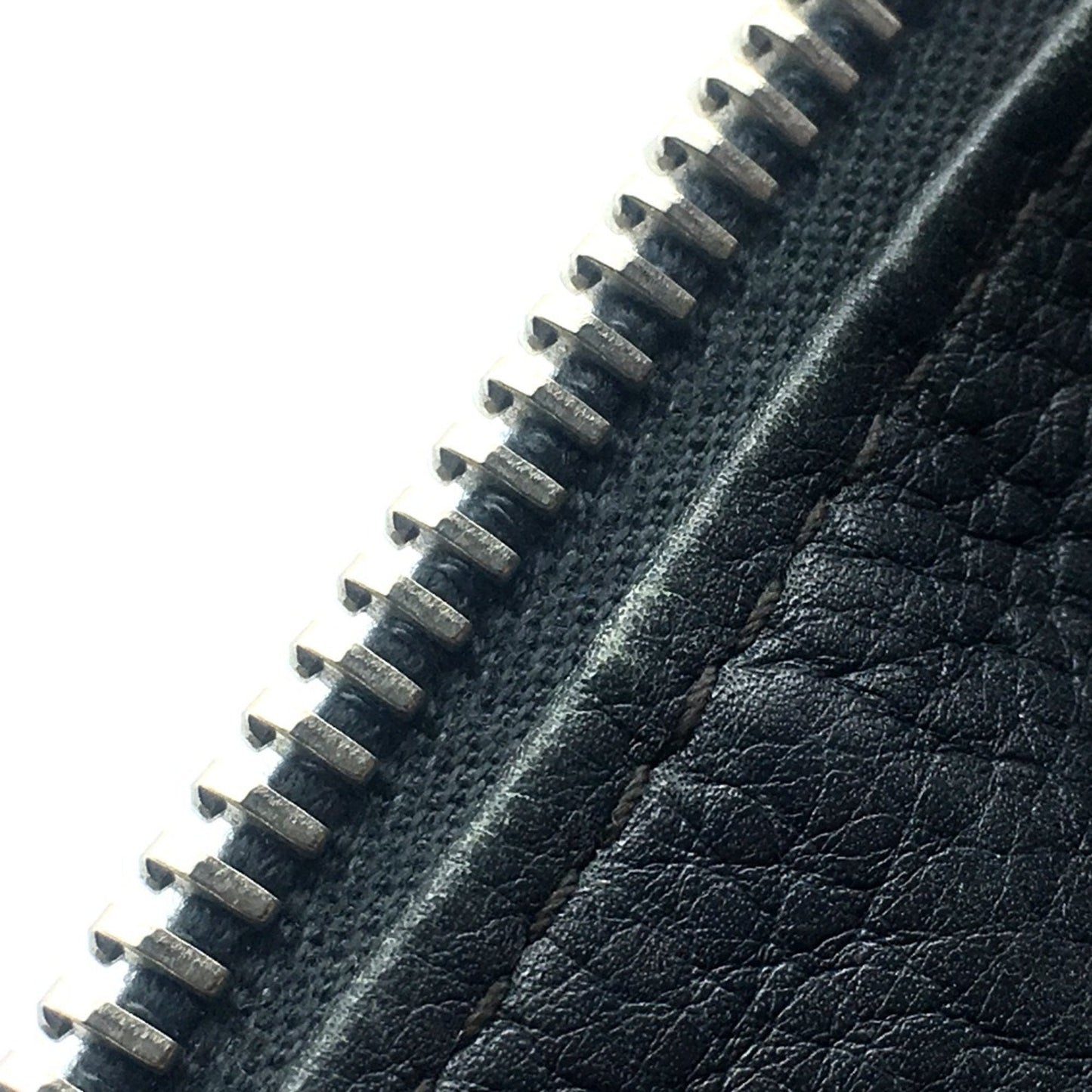Gucci Gray Leather Shoulder Bag