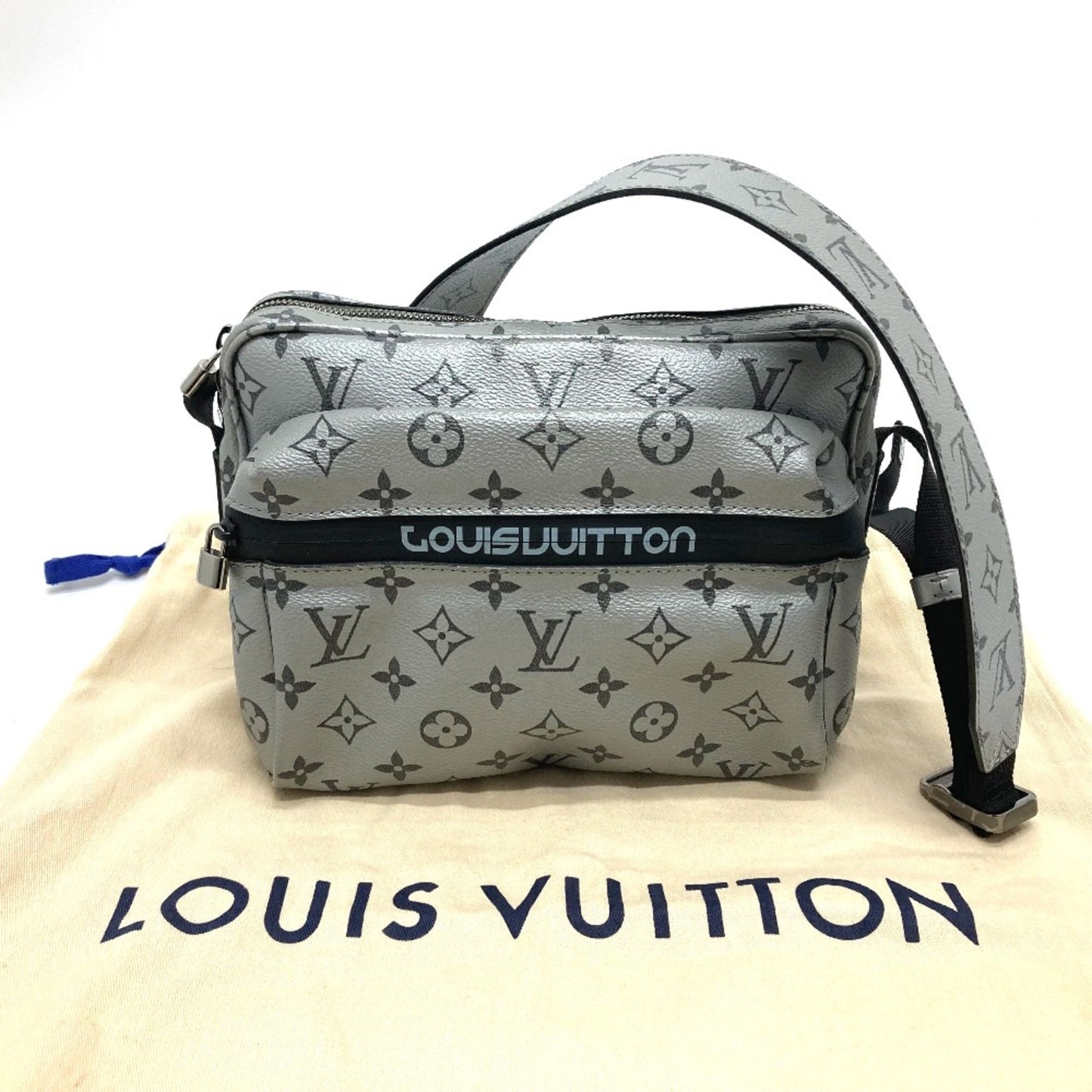 Louis Vuitton Silver Other Shoulder Bag