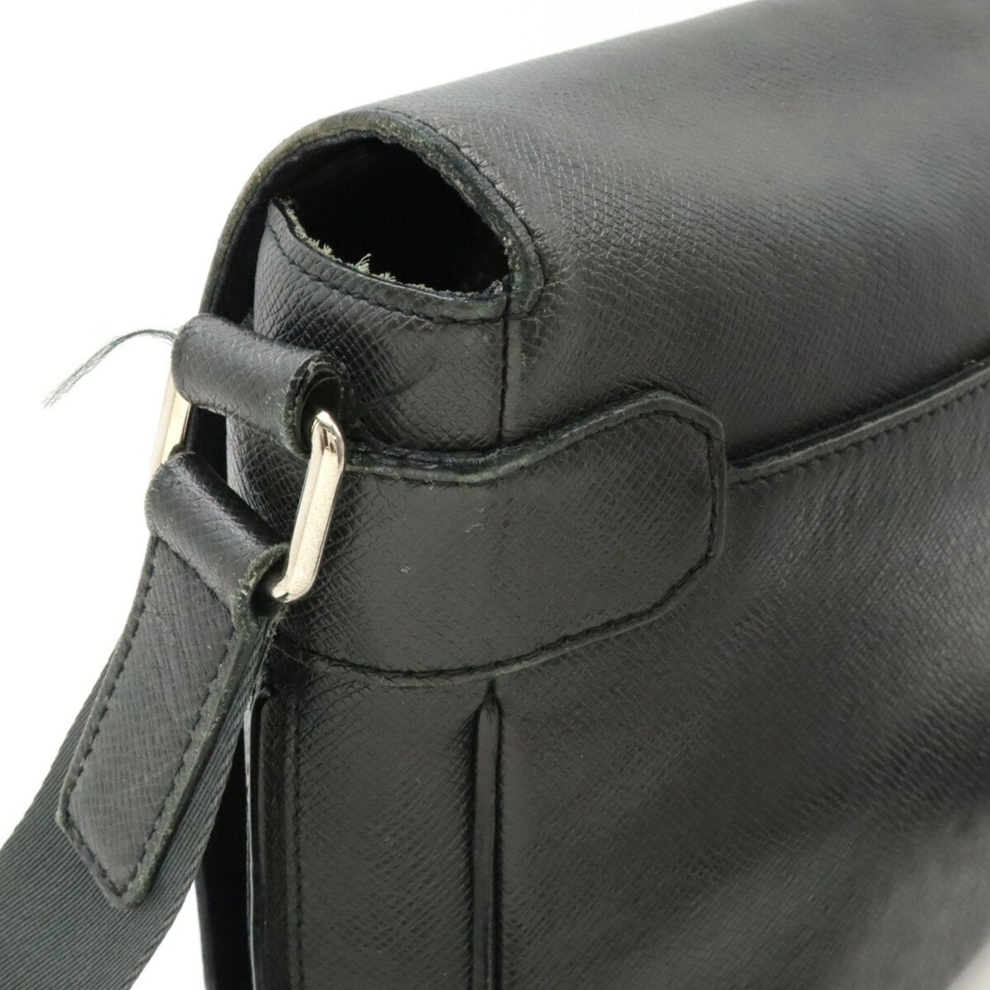 Louis Vuitton Ardoise Taiga Leather Shoulder Bag