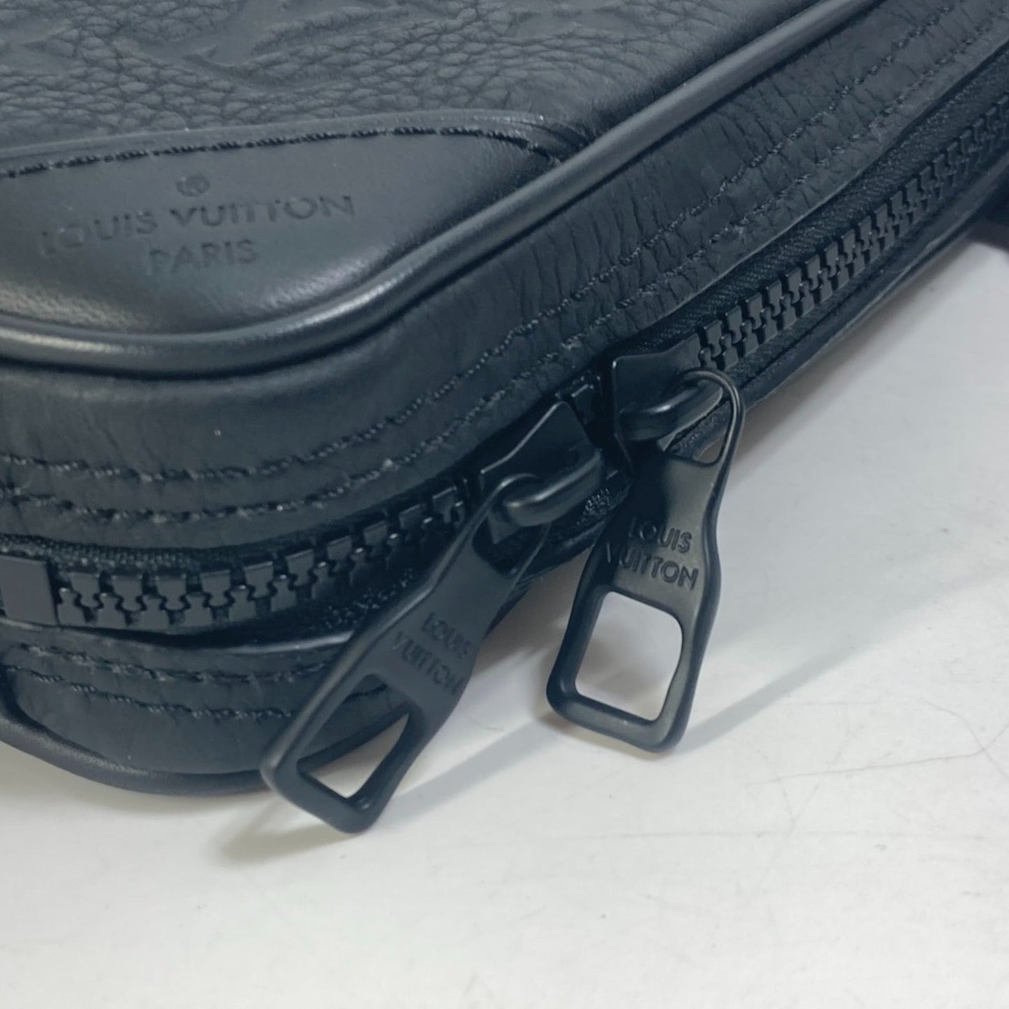 Louis Vuitton Black Leather Shoulder Bag