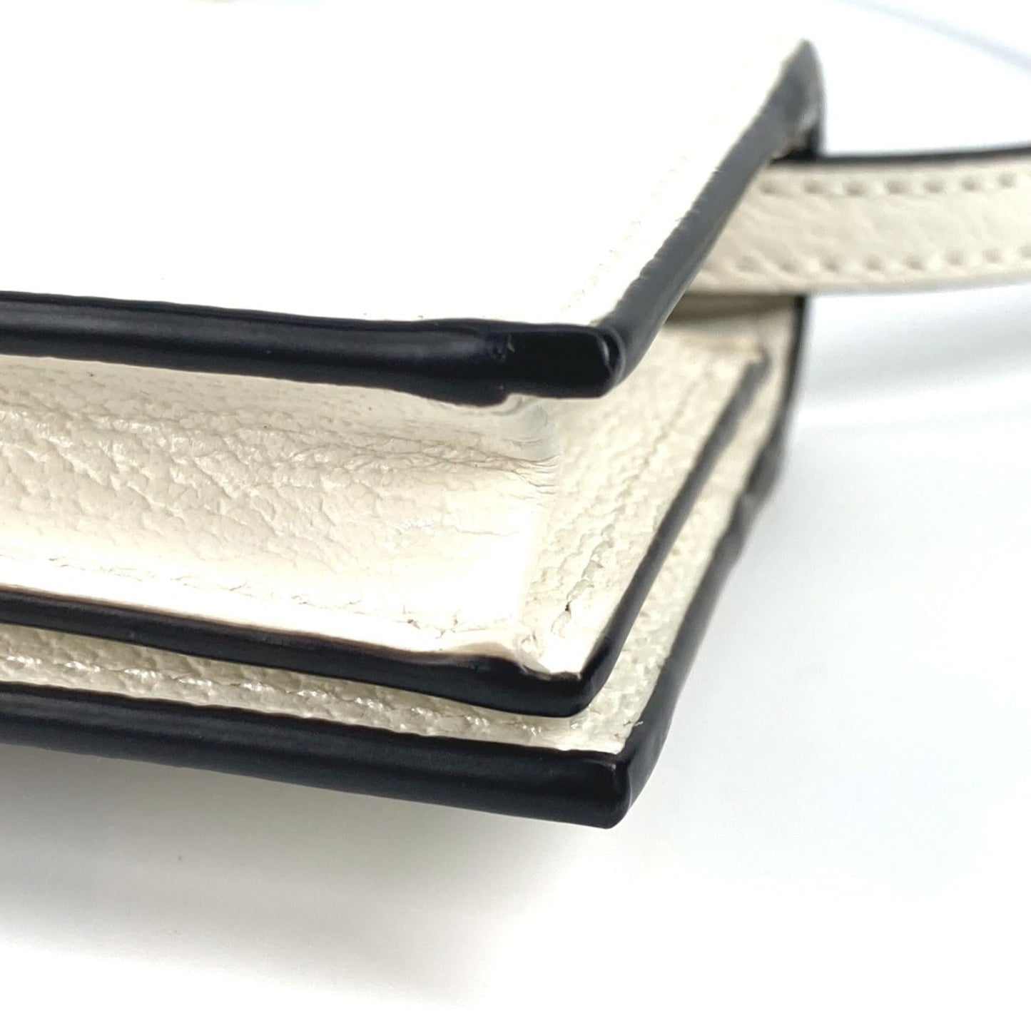 Gucci White Leather Wallet (Bi-Fold)