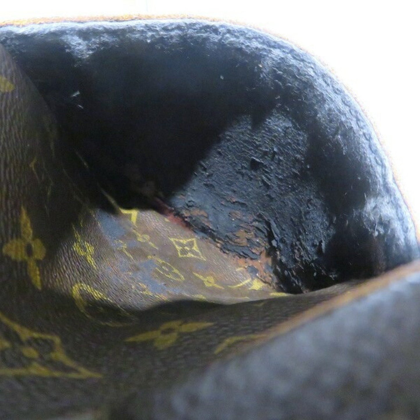 Louis Vuitton Brown Monogram Monogram Shoulder Bag