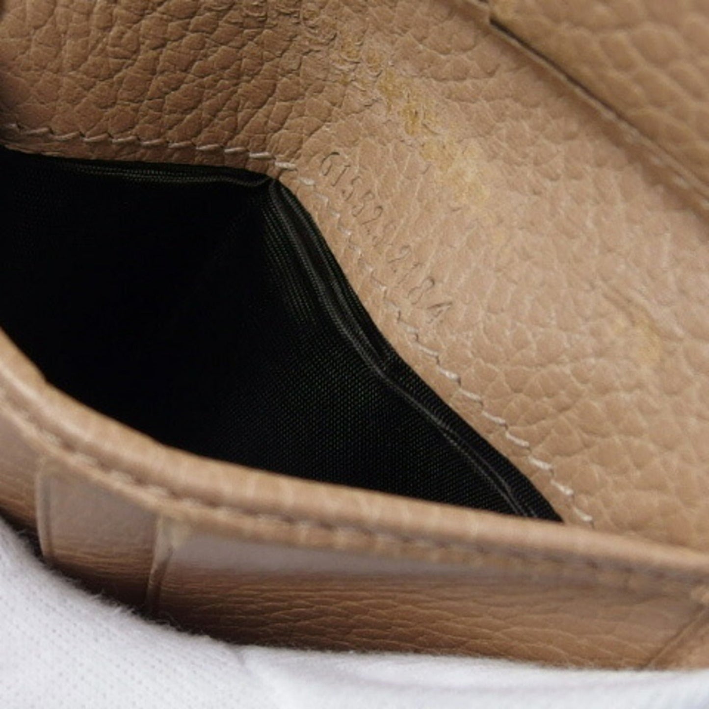 Gucci Beige Champagne Gold Leather Coin Purse/Coin Case
