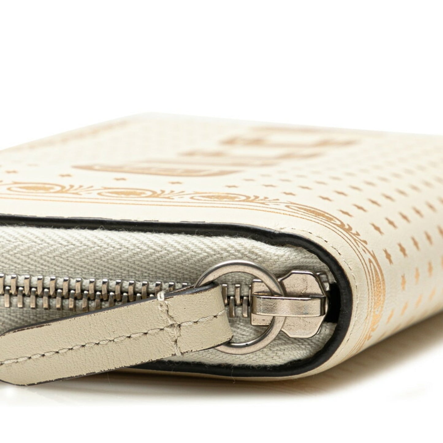 Gucci Ivory White Leather Long Wallet (Bi-Fold)