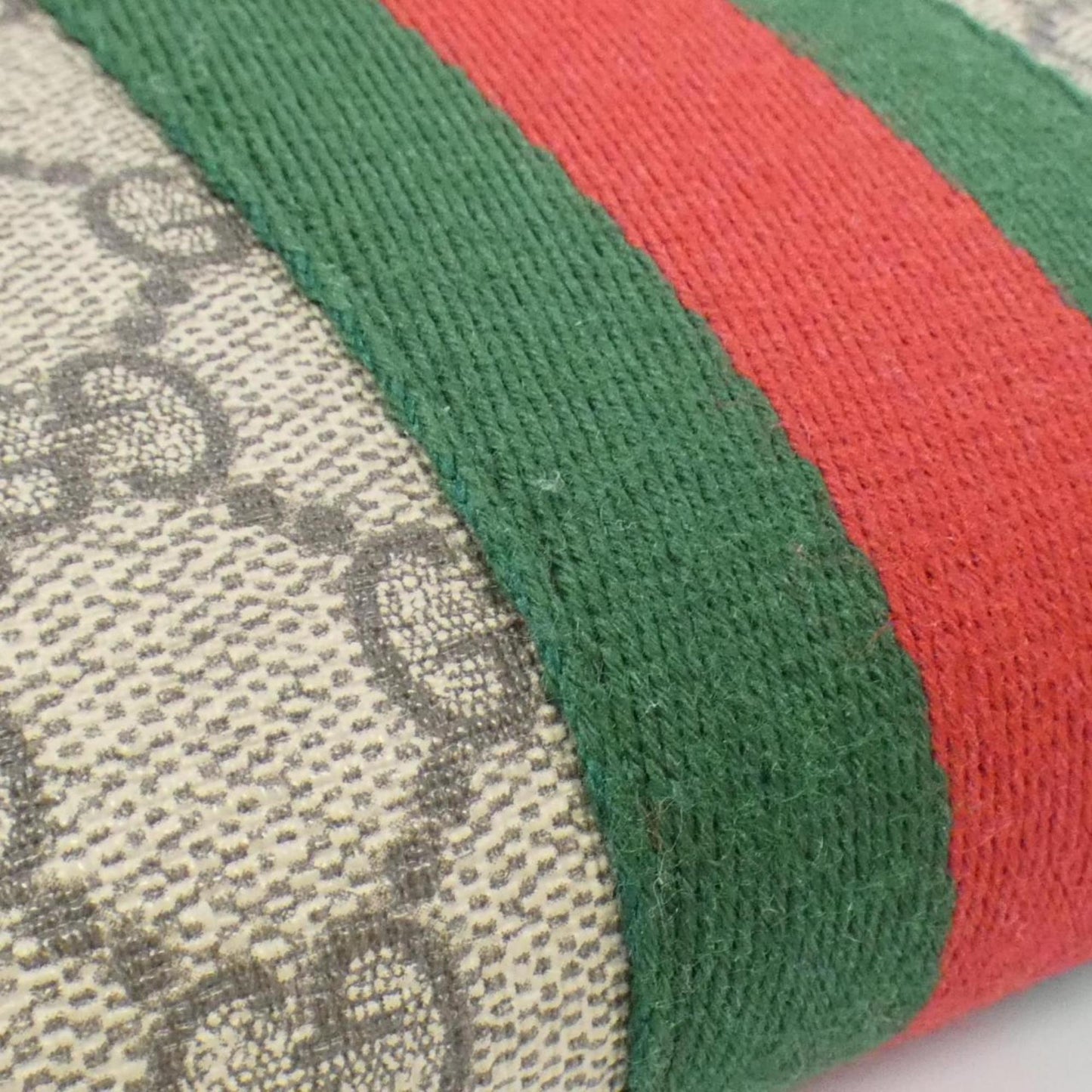 Gucci Beige Black Gg Supreme Shoulder Bag