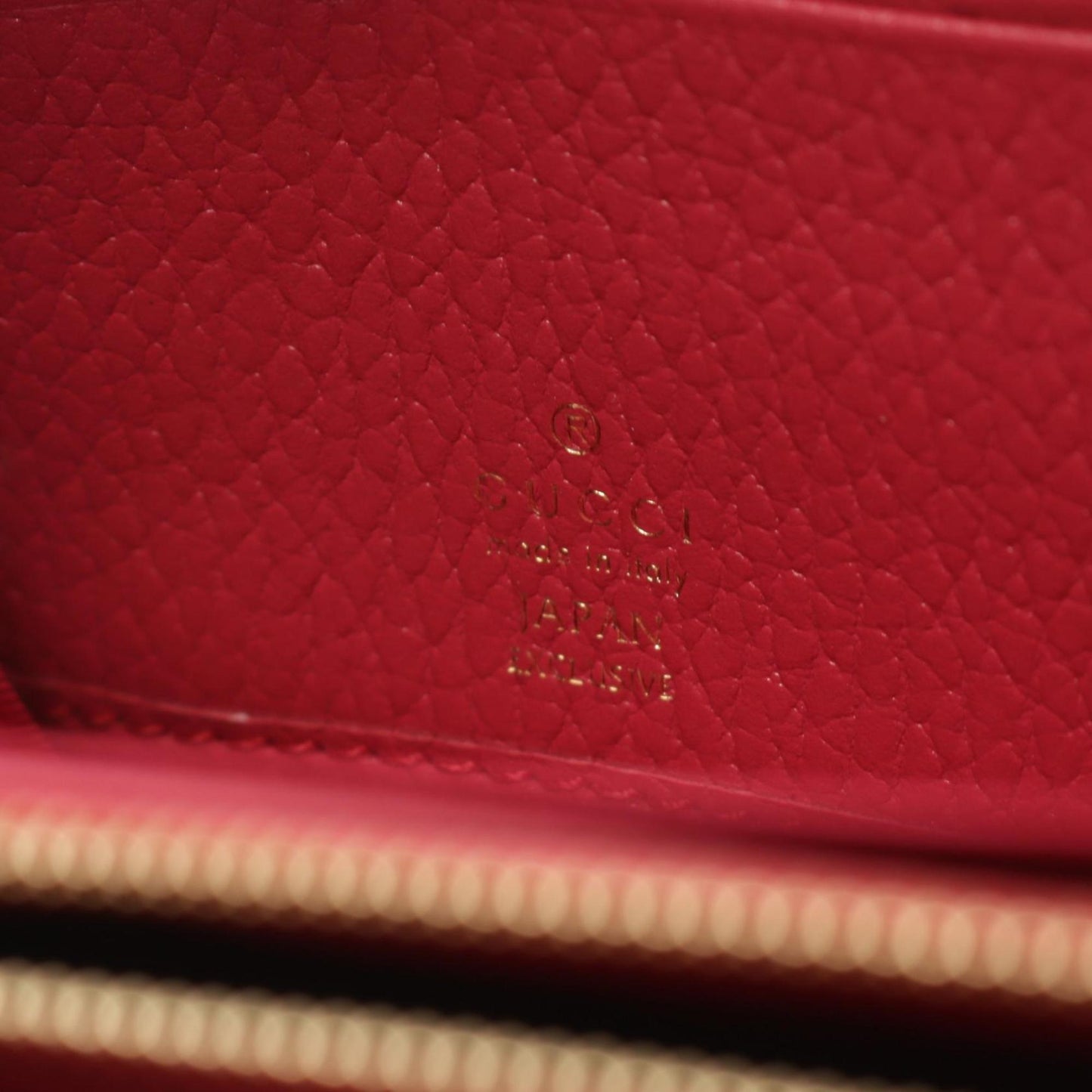 Gucci Black Leather Long Wallet (Bi-Fold)