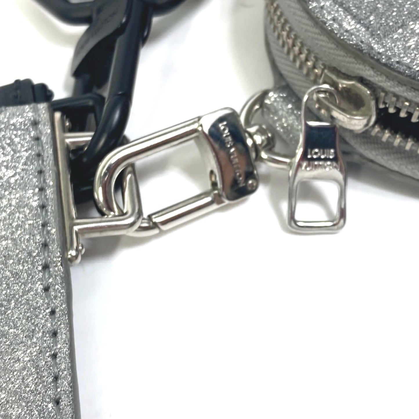 Louis Vuitton Silver Leather Shoulder Bag