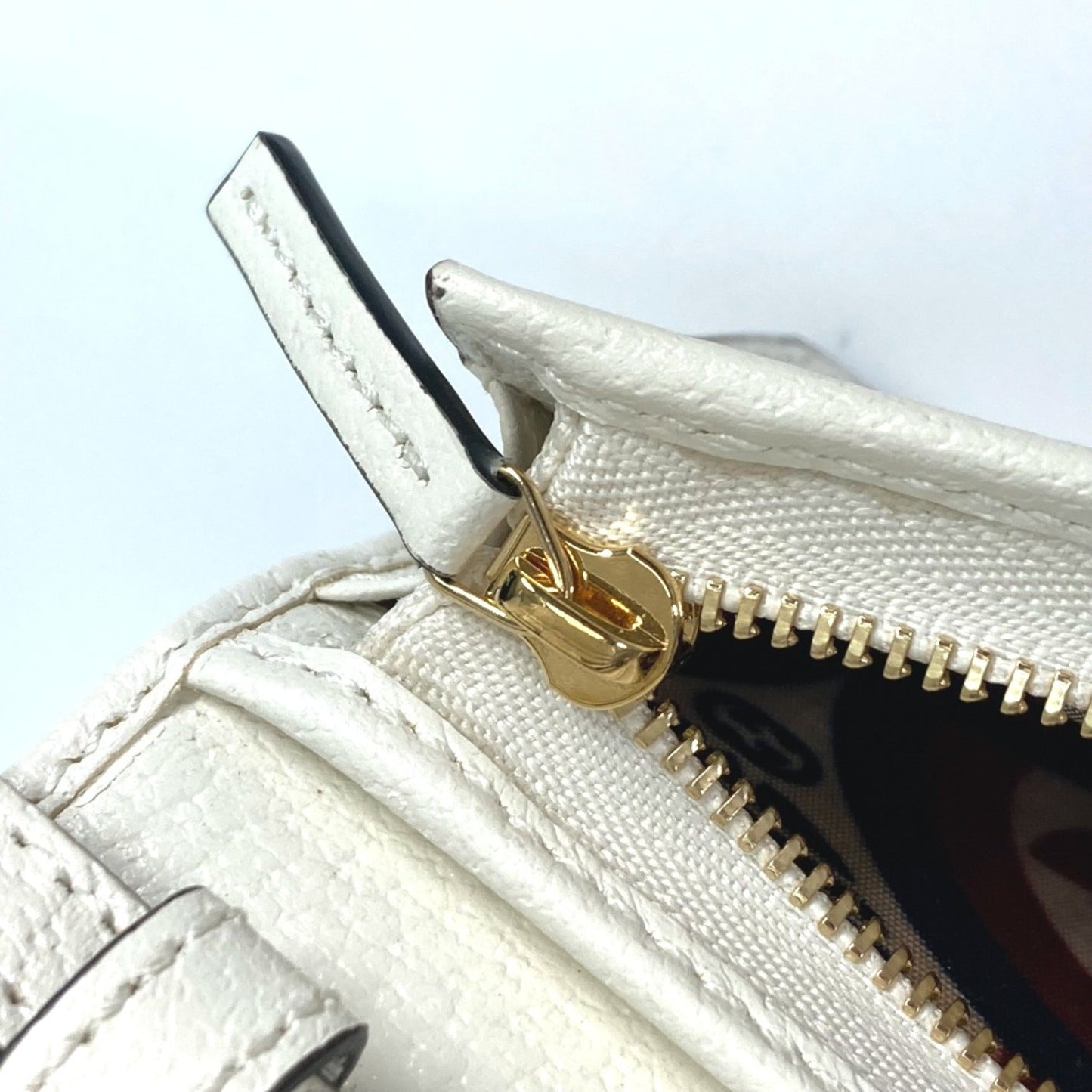 Gucci White Leather Wallet (Bi-Fold)