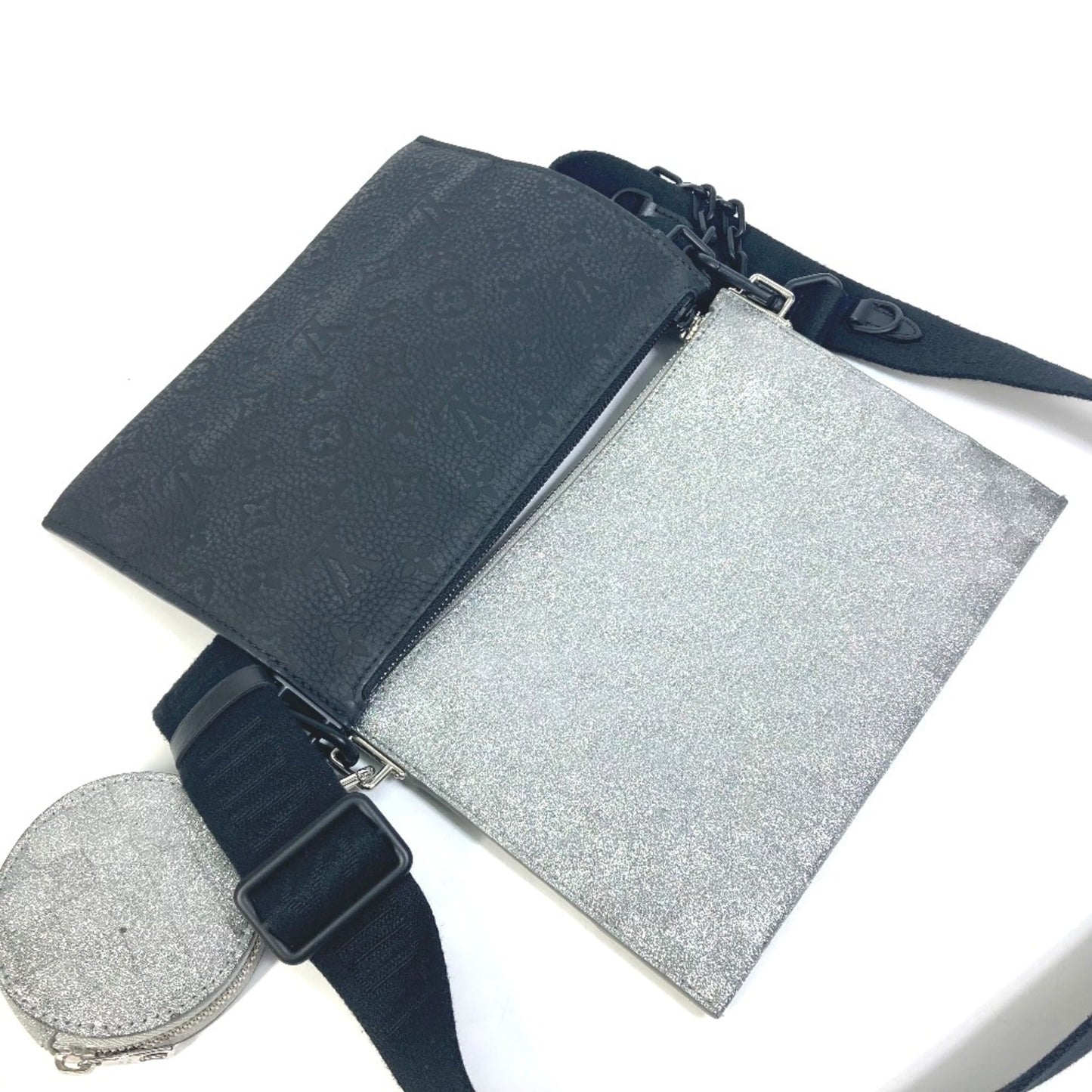 Louis Vuitton Silver Leather Shoulder Bag